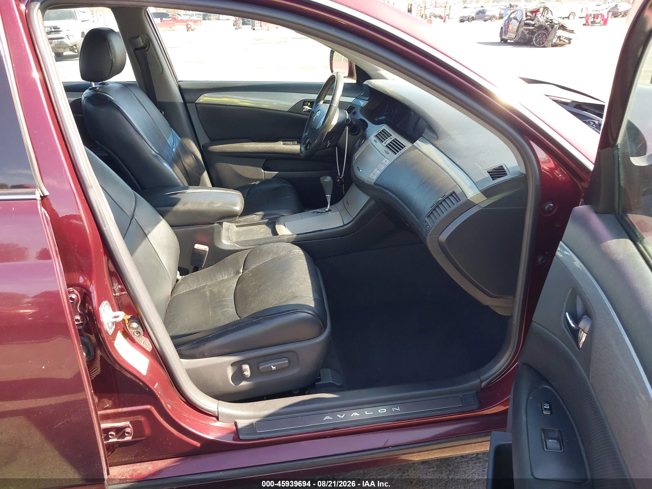 2006 Toyota Avalon Touring Burgundy vin: 4T1BK36B26U124314