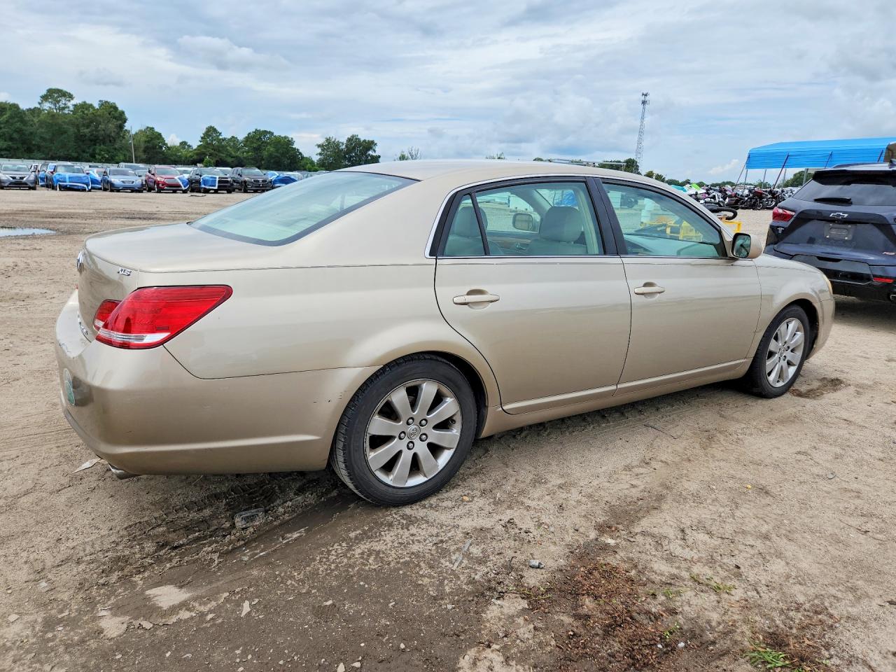 2006 Toyota Avalon Xls Gold vin: 4T1BK36B26U143509