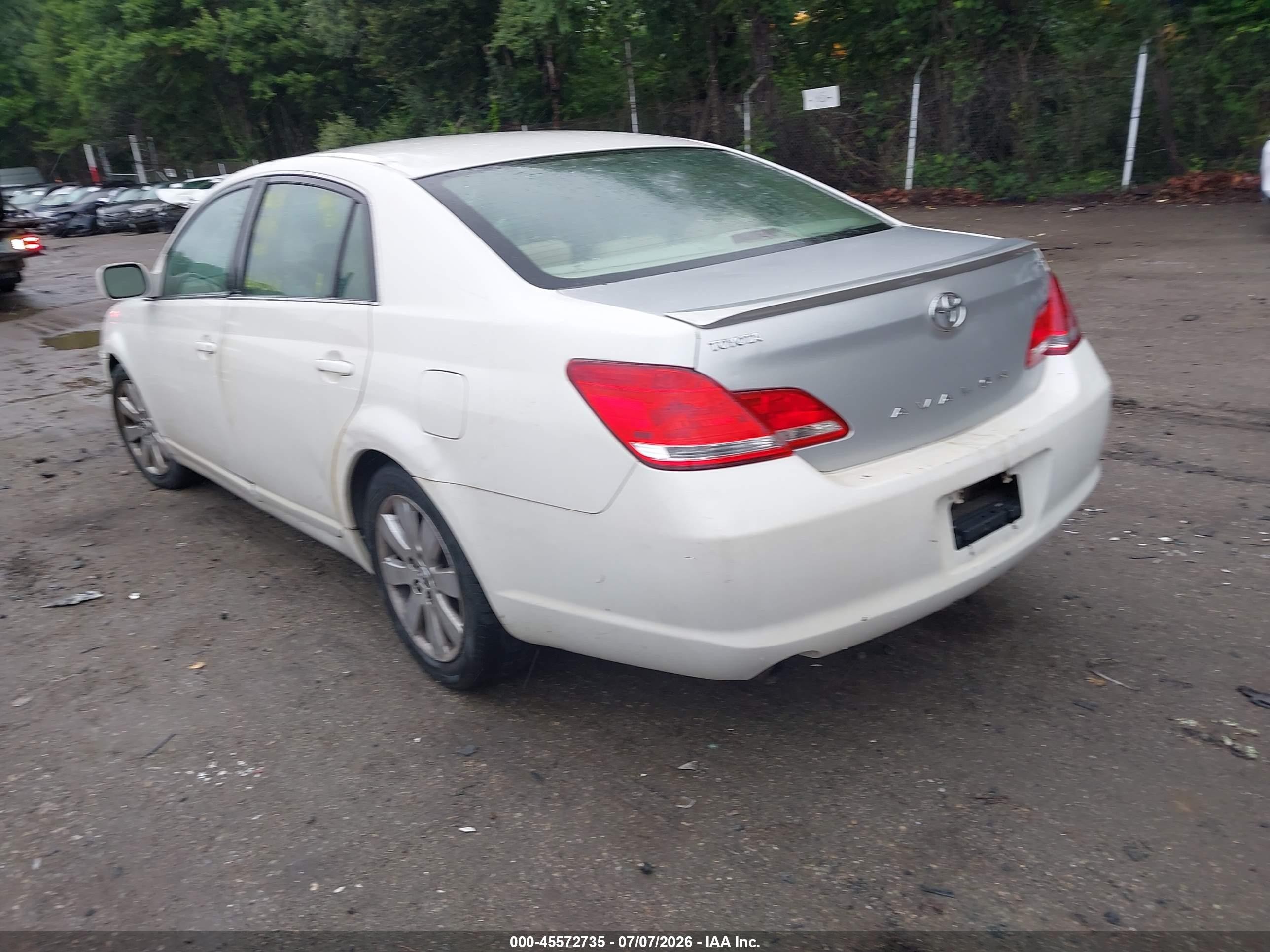 2007 Toyota Avalon Xls White vin: 4T1BK36B27U215102