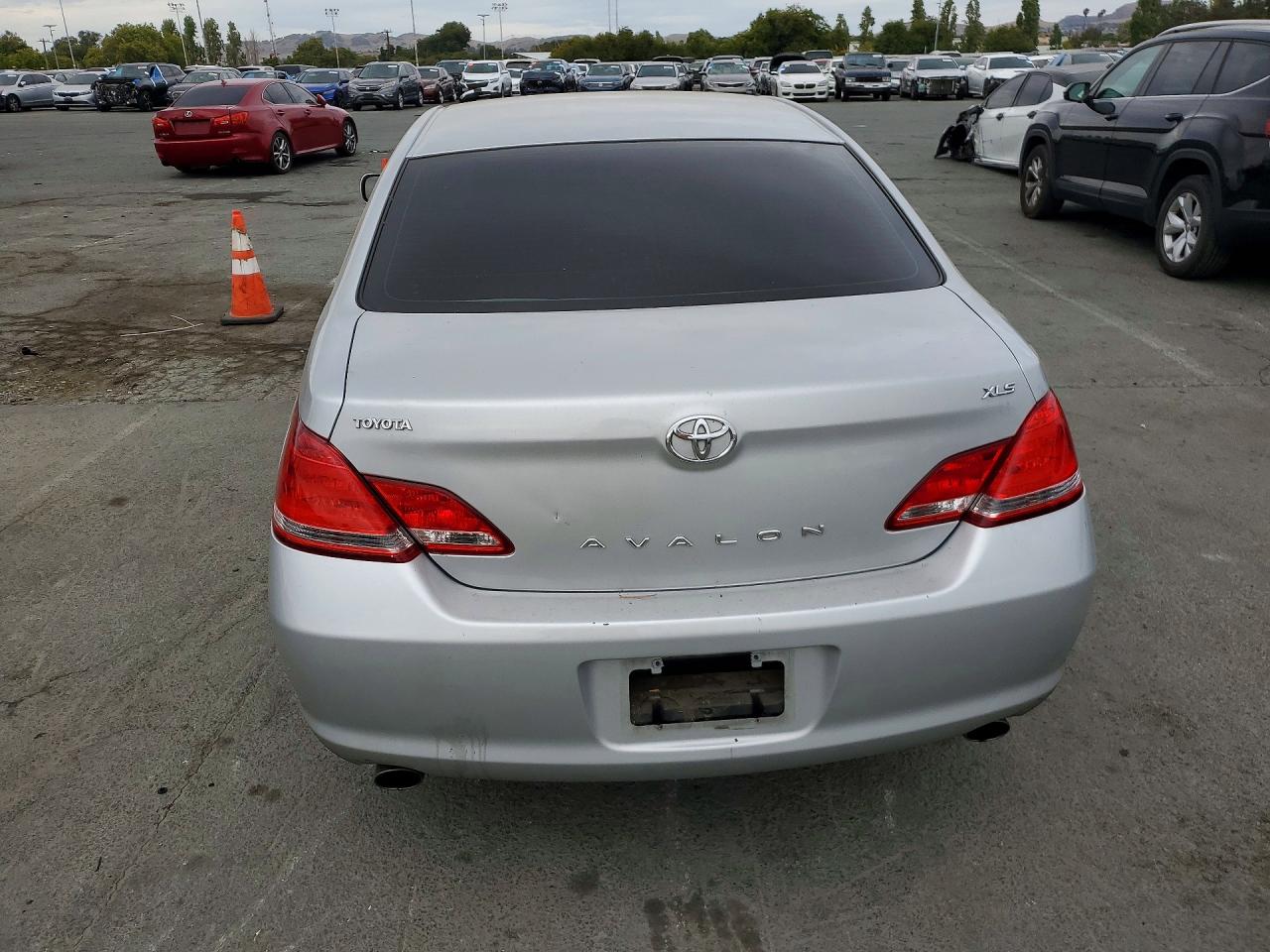 2007 Toyota Avalon Xls Silver vin: 4T1BK36B27U246429