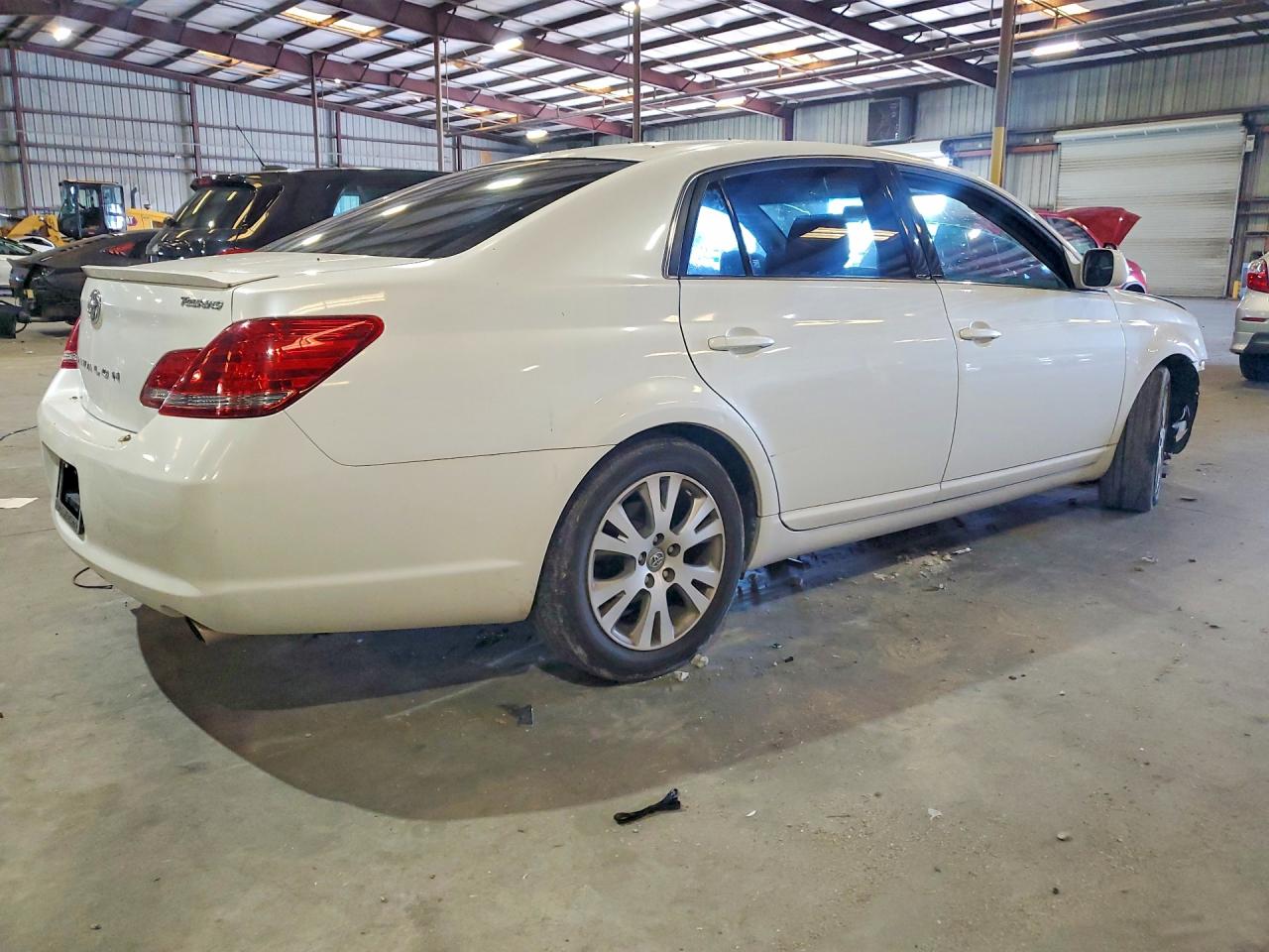 2008 Toyota Avalon Touring White vin: 4T1BK36B28U279089
