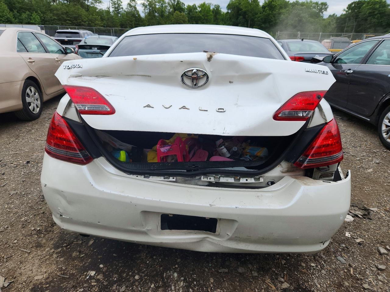 2008 Toyota Avalon Limited White vin: 4T1BK36B28U289413