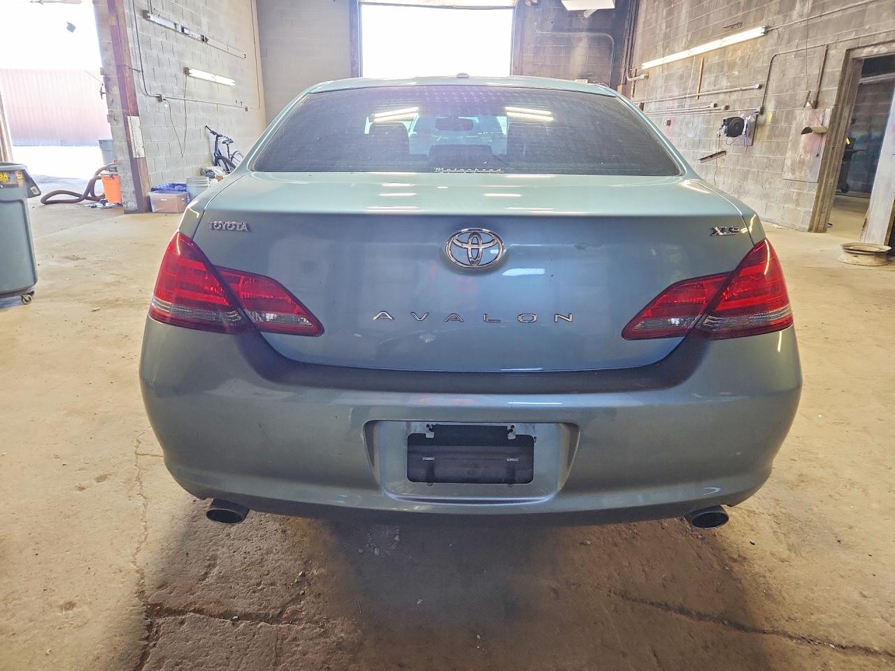 2009 Toyota Avalon Xls Turquoise vin: 4T1BK36B29U329779
