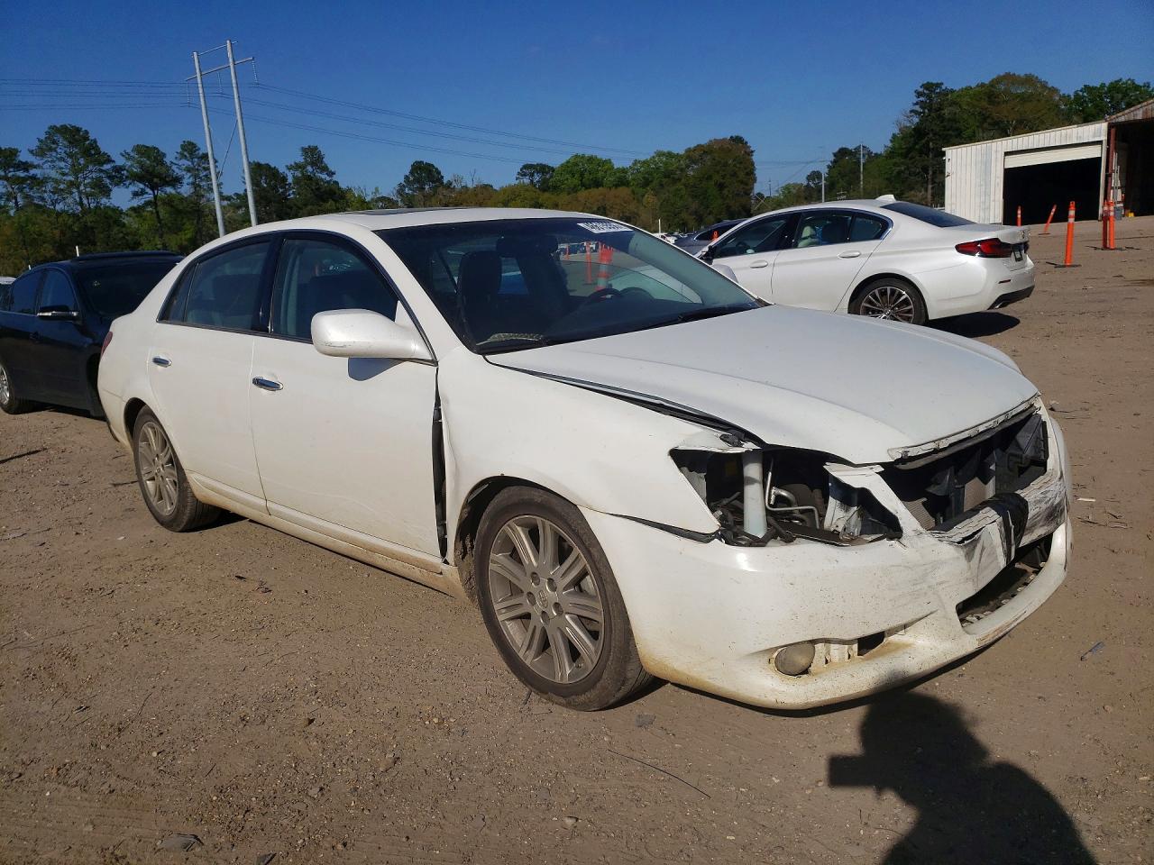 2009 Toyota Avalon Limited White vin: 4T1BK36B29U347733