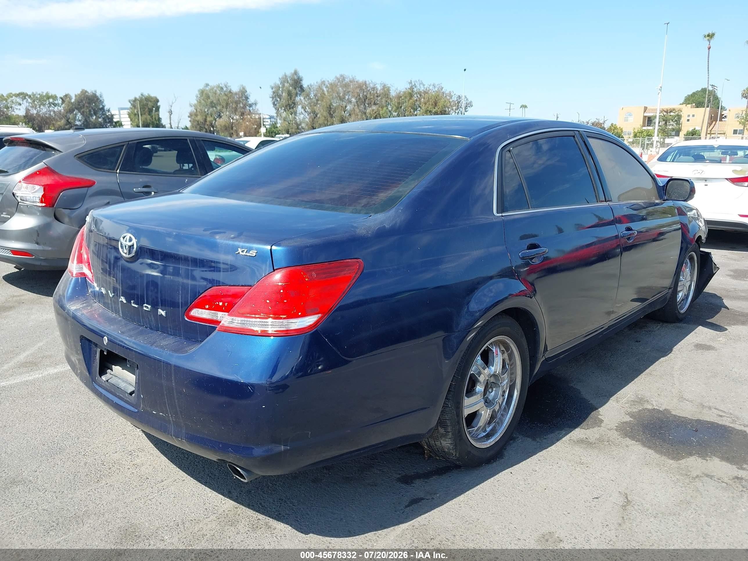 2005 Toyota Avalon Xls Blue vin: 4T1BK36B35U012409