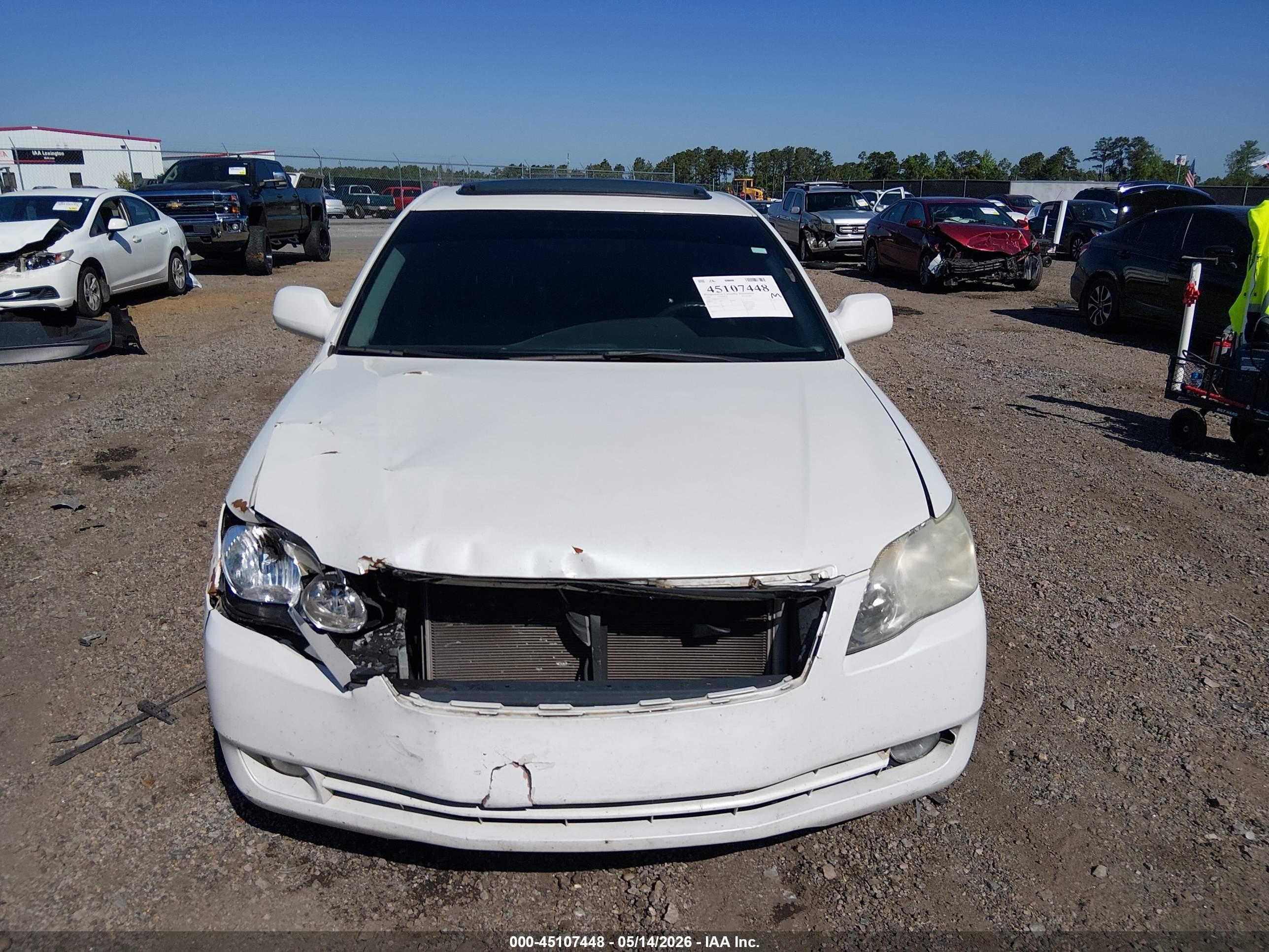 2005 Toyota Avalon Touring White vin: 4T1BK36B35U031574