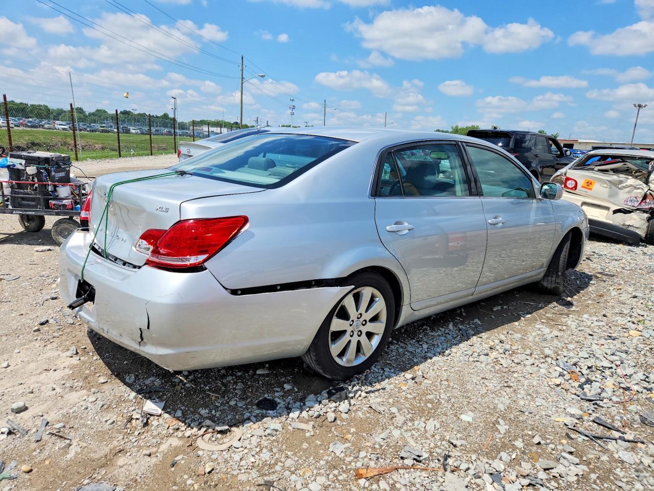 2005 Toyota Avalon Xls Silver vin: 4T1BK36B35U038797