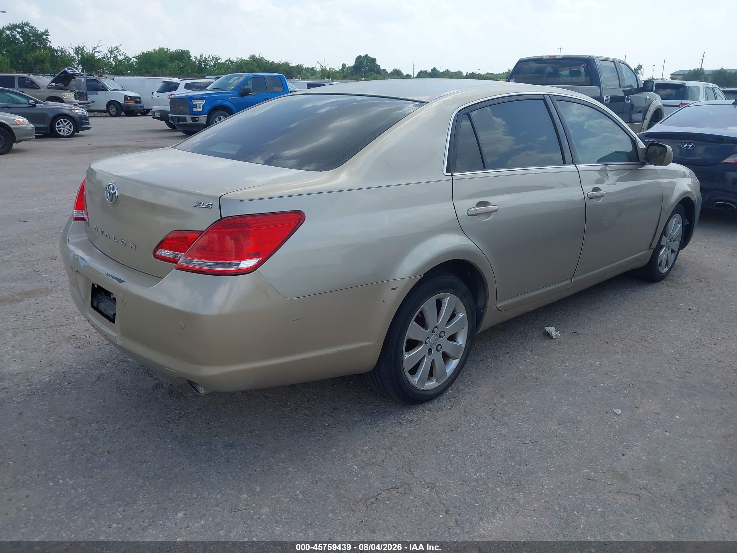 2005 Toyota Avalon Xls Бежевый vin: 4T1BK36B35U049038