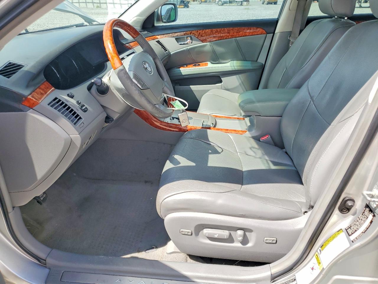 2006 Toyota Avalon Limited Серебряный vin: 4T1BK36B36U072448