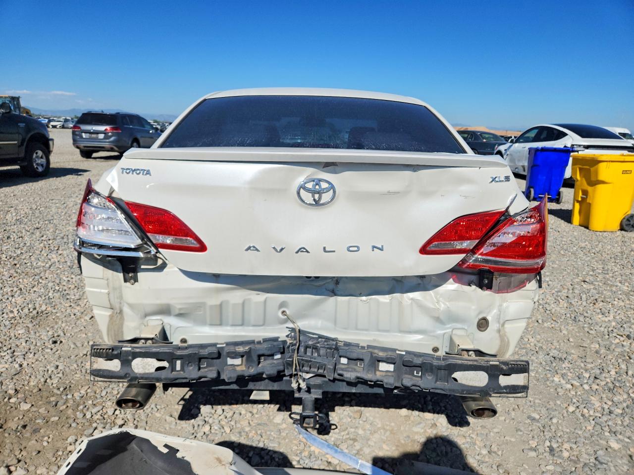 2006 Toyota Avalon Xls White vin: 4T1BK36B36U165793
