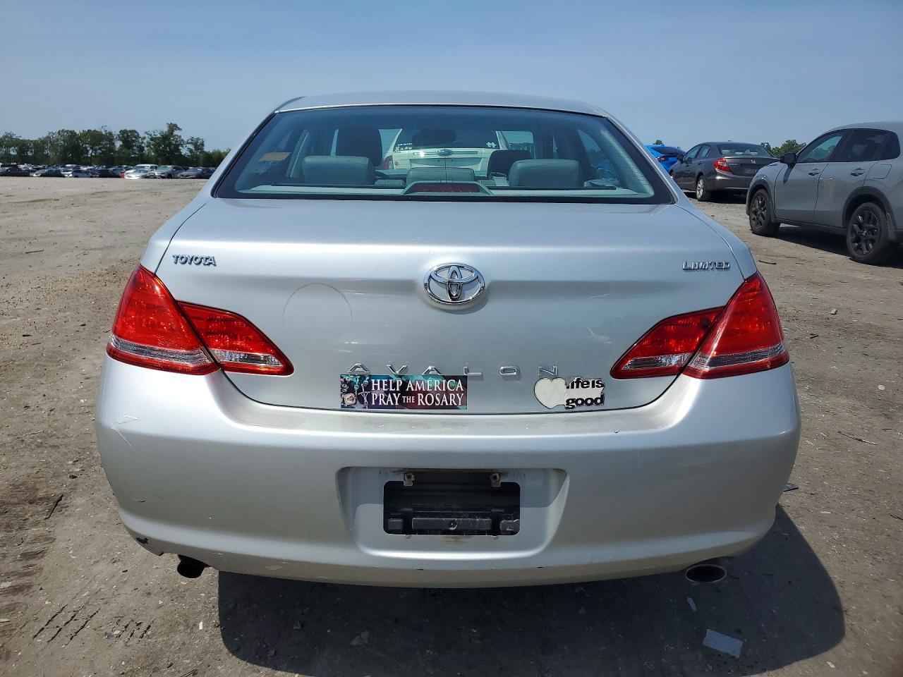 2007 Toyota Avalon Limited Silver vin: 4T1BK36B37U194342