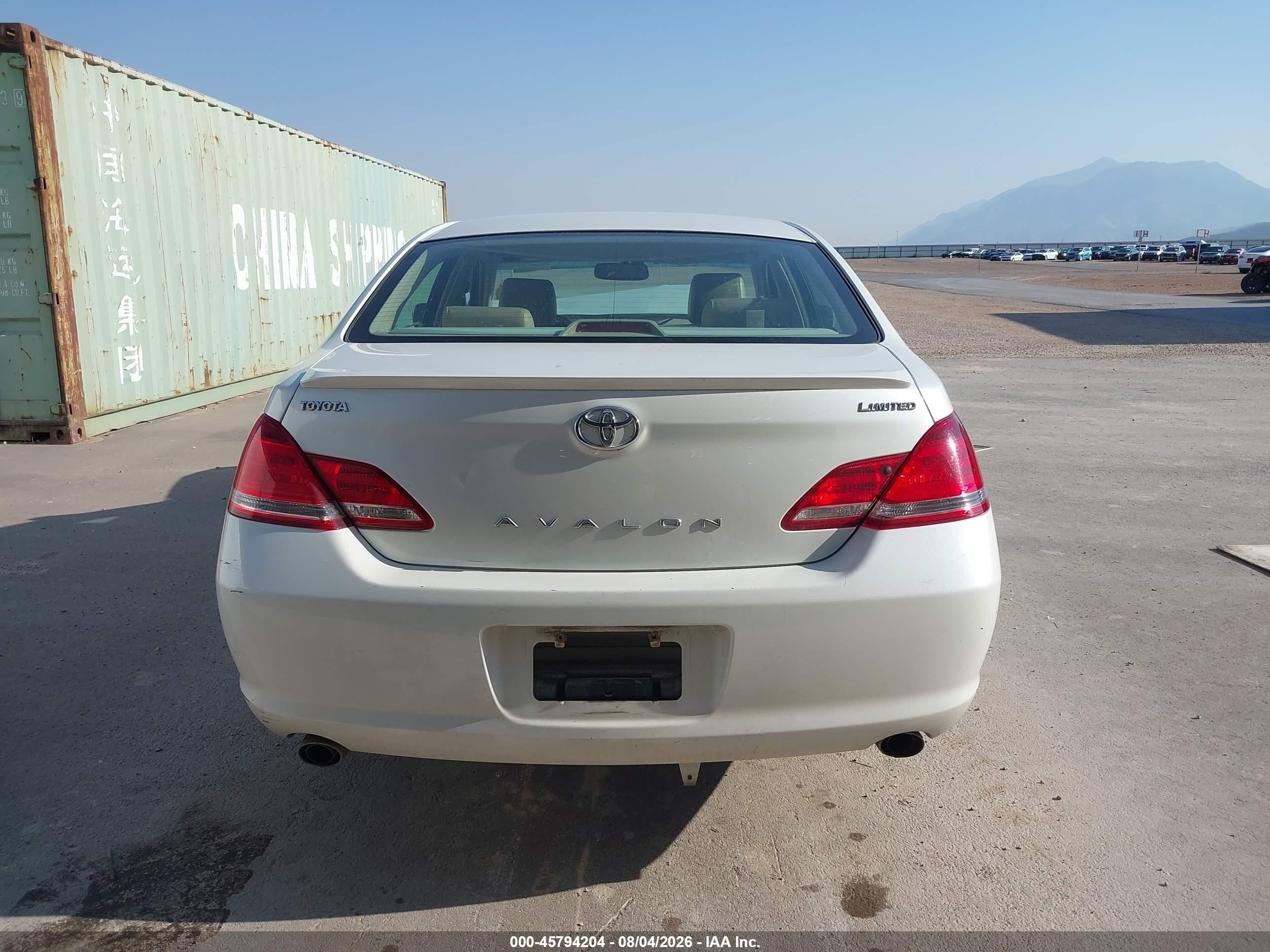 2007 Toyota Avalon Limited White vin: 4T1BK36B37U252210