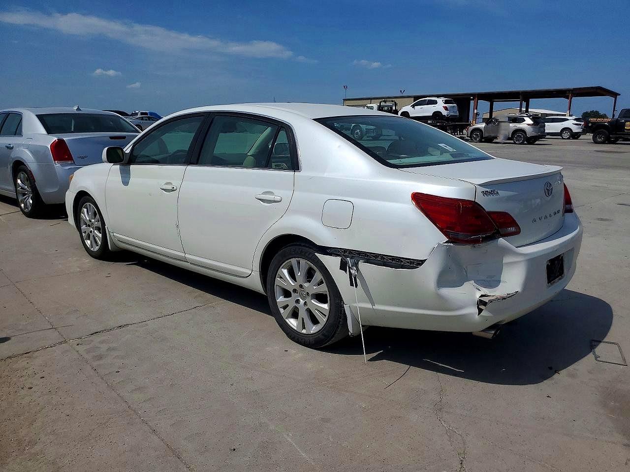 2008 Toyota Avalon Xls White vin: 4T1BK36B38U315209