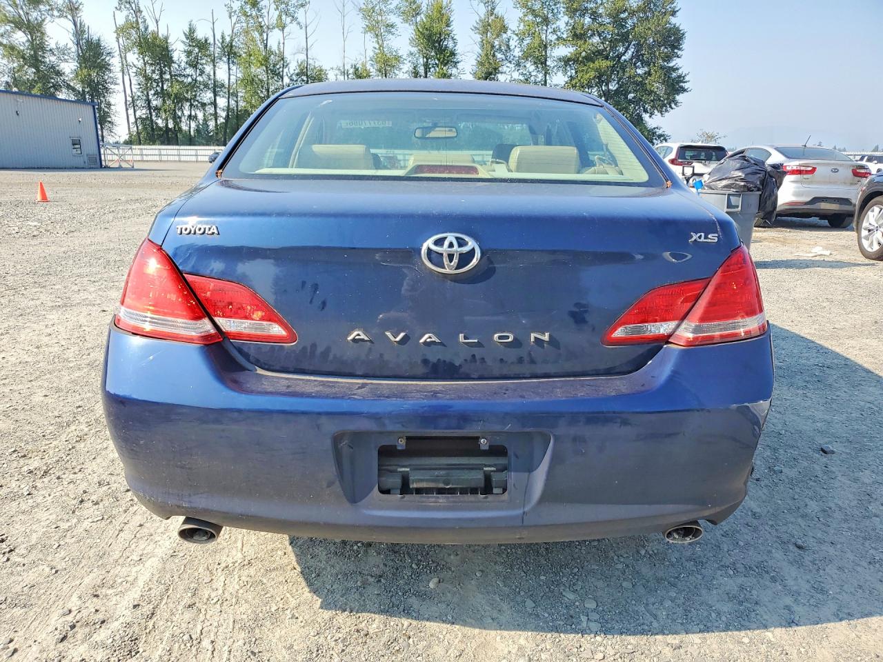 2005 Toyota Avalon Xls Blue vin: 4T1BK36B45U016159