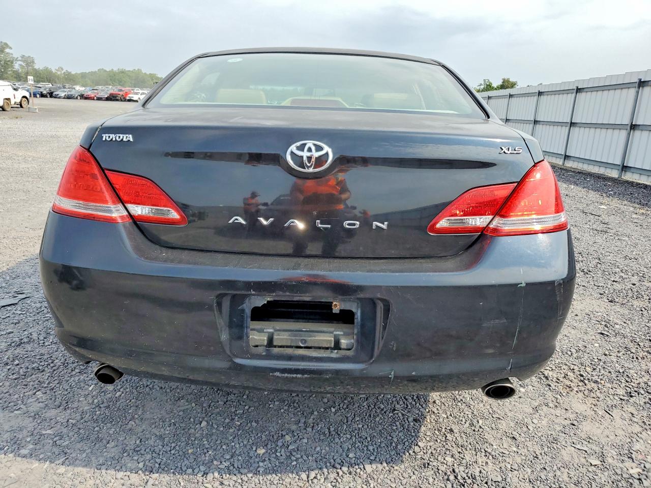 2005 Toyota Avalon Xls Black vin: 4T1BK36B45U031583