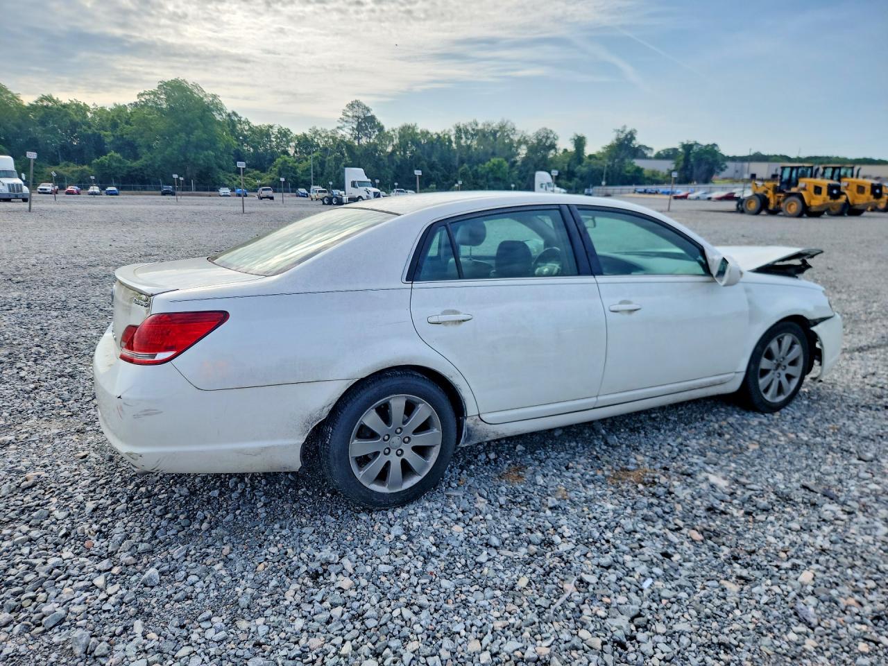 2005 Toyota Avalon Touring White vin: 4T1BK36B45U032524