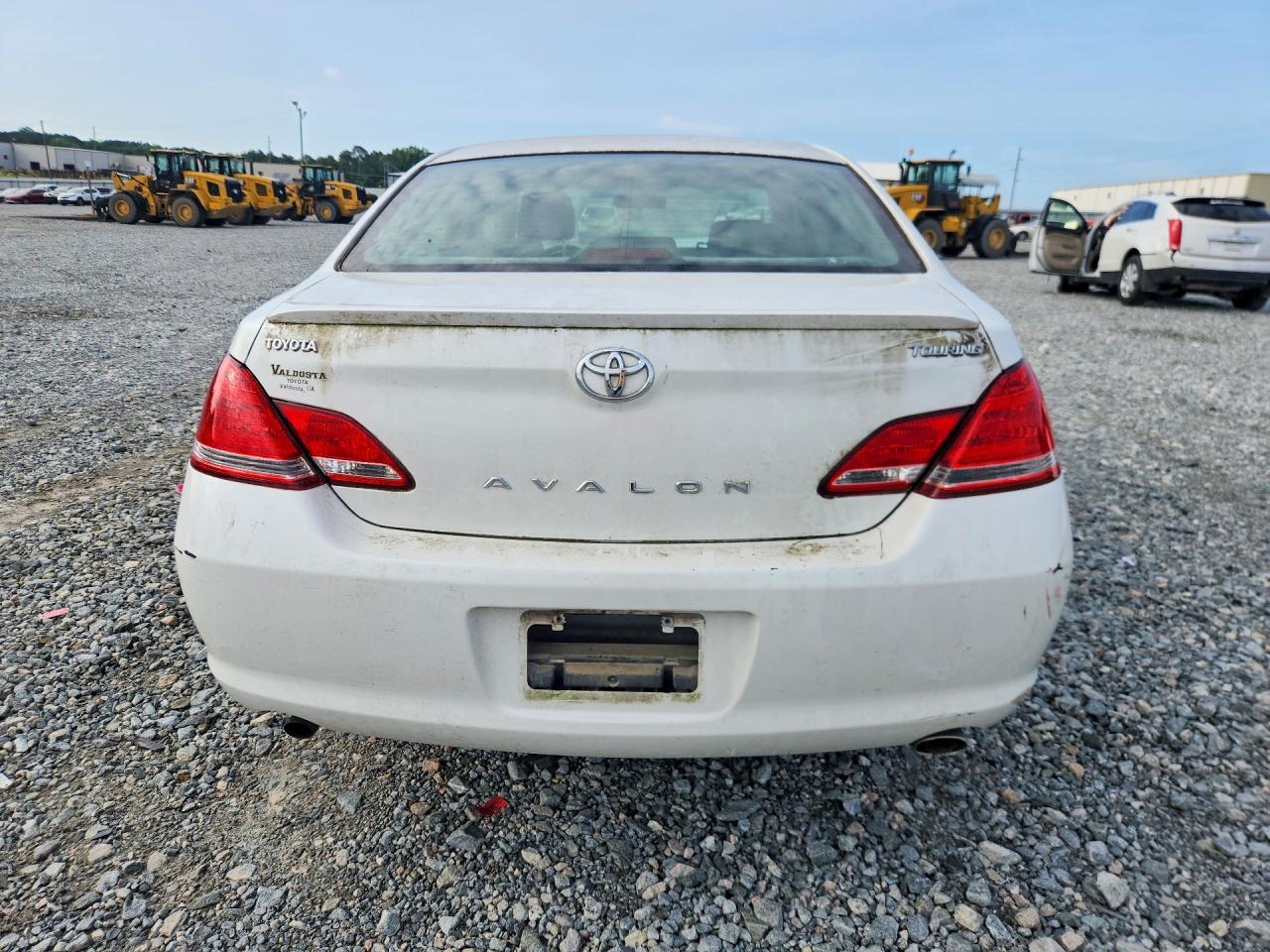 2005 Toyota Avalon Touring White vin: 4T1BK36B45U032524