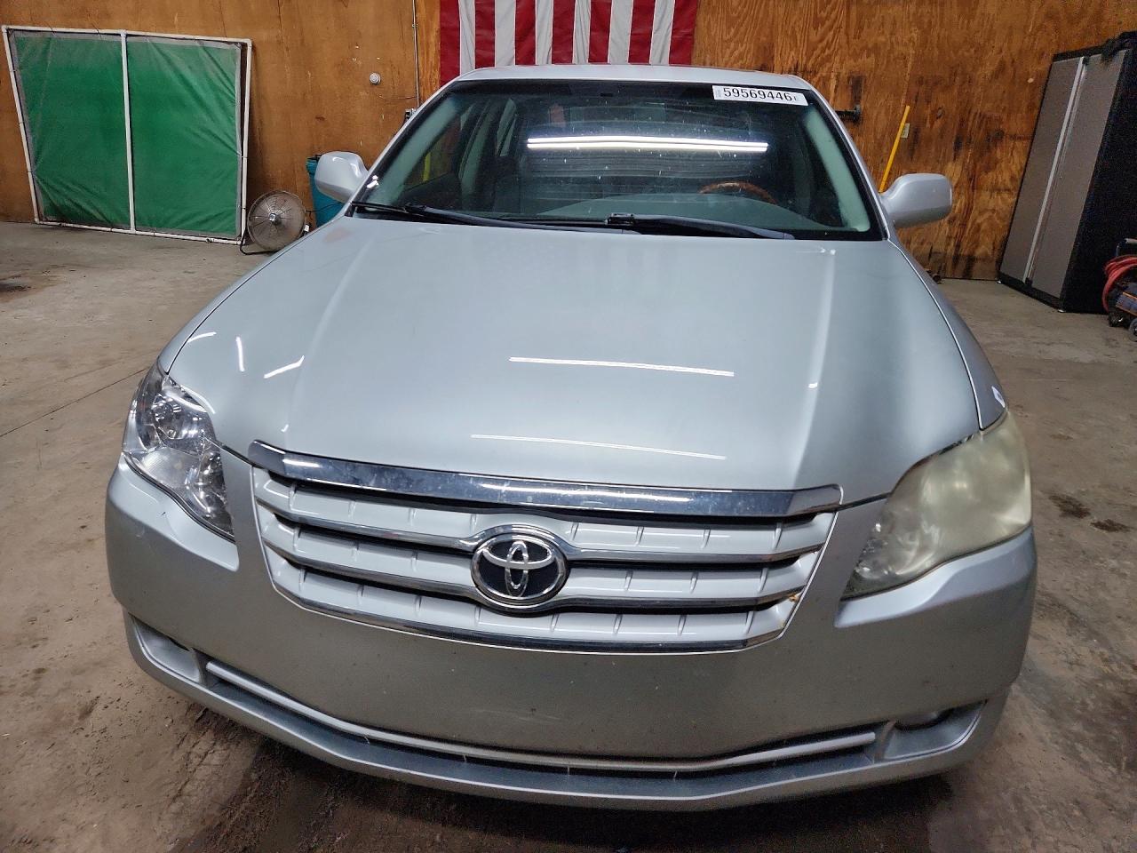 2006 Toyota Avalon Limited Silver vin: 4T1BK36B46U132169