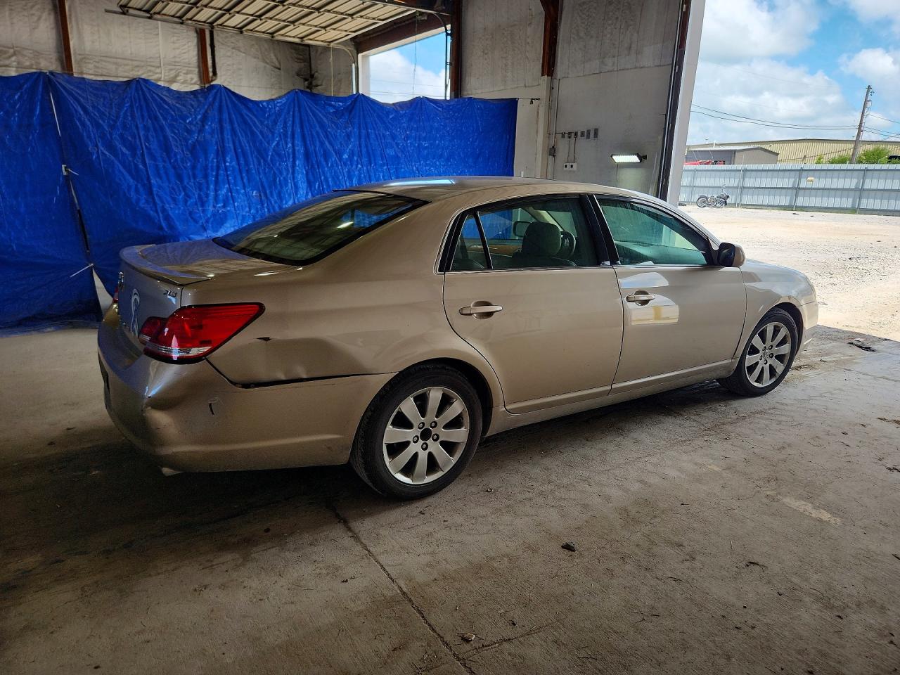 2007 Toyota Avalon Xls Gold vin: 4T1BK36B47U242558