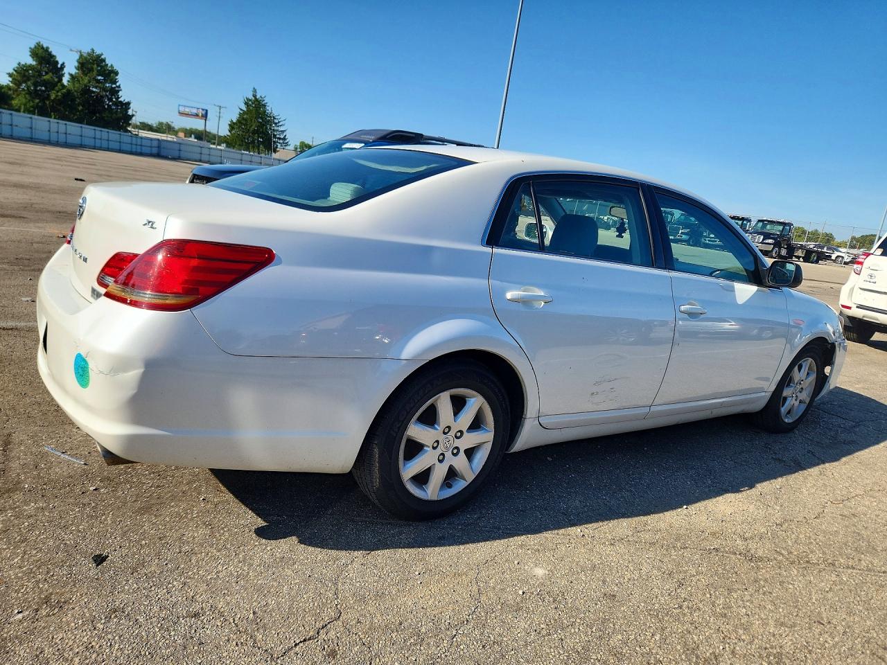 2008 Toyota Avalon Xl Белый vin: 4T1BK36B48U290238