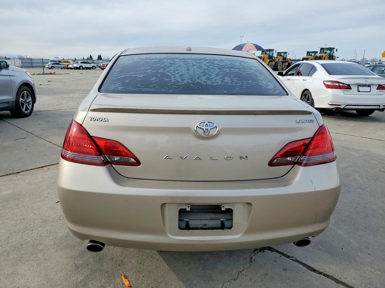 2009 Toyota Avalon Gold vin: 4T1BK36B49U324325