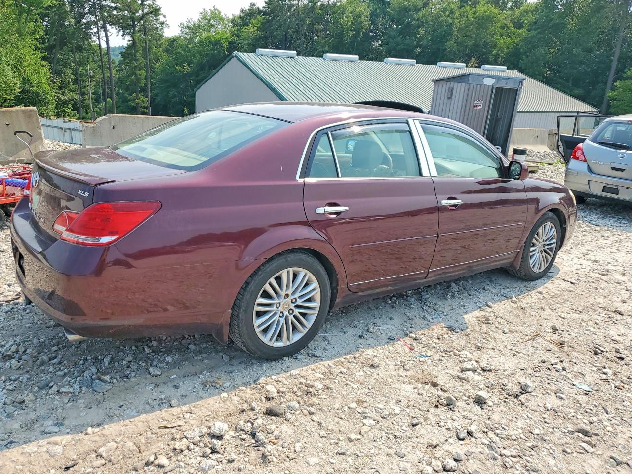 2005 Toyota Avalon Xls Burgundy vin: 4T1BK36B55U009463