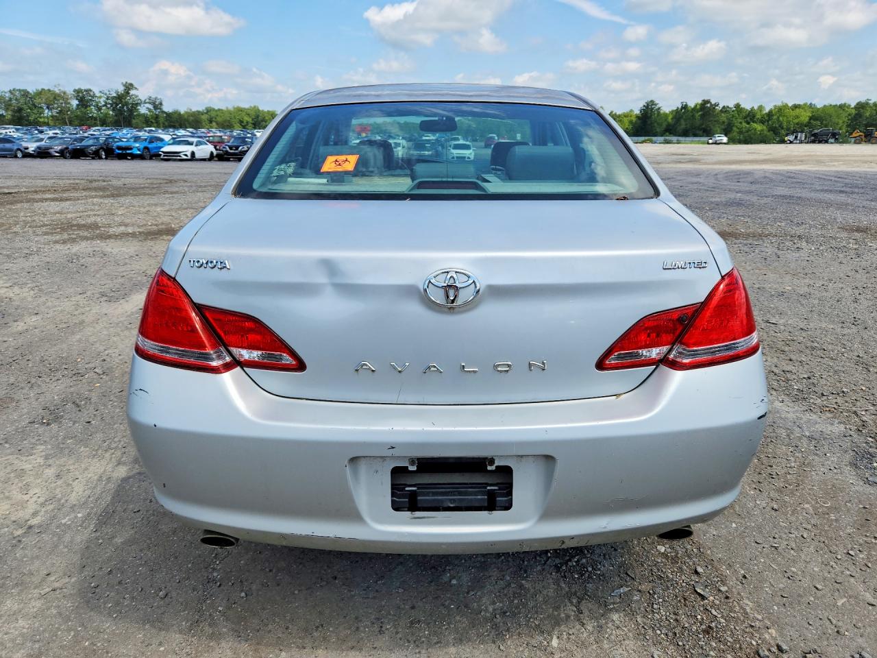 2005 Toyota Avalon Limited Серебряный vin: 4T1BK36B55U016378