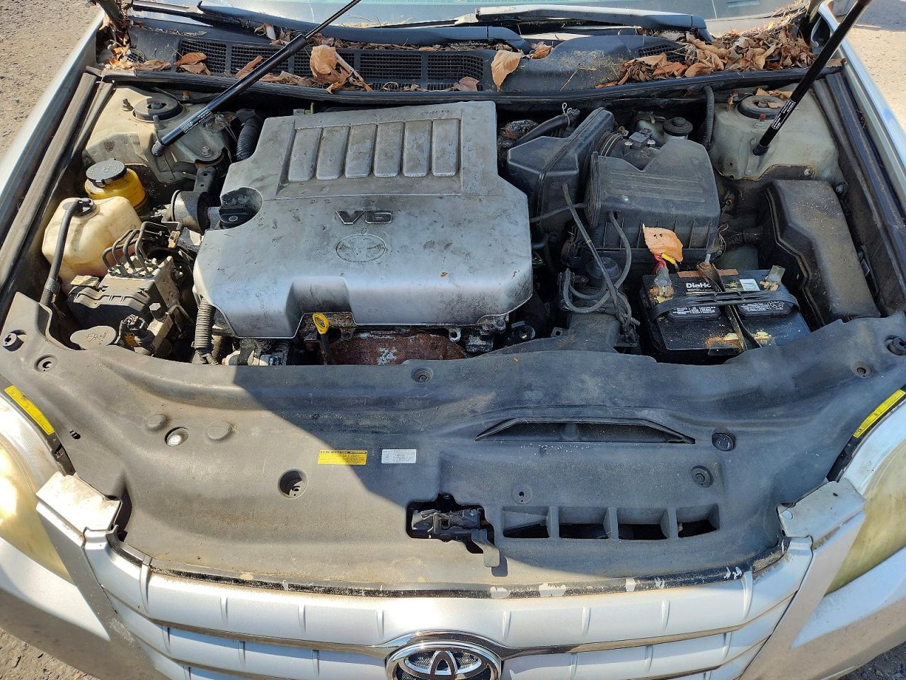 2005 Toyota Avalon Limited Серебряный vin: 4T1BK36B55U016378