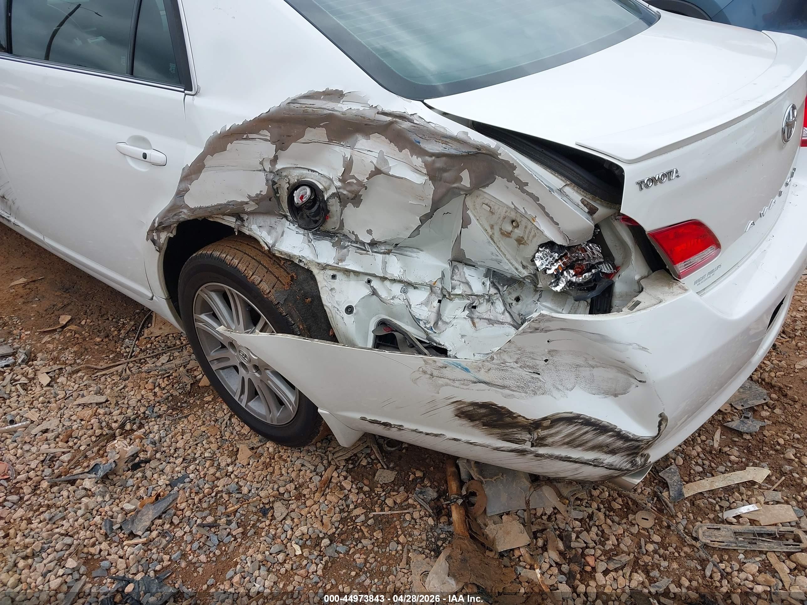 2006 Toyota Avalon Limited White vin: 4T1BK36B56U108074