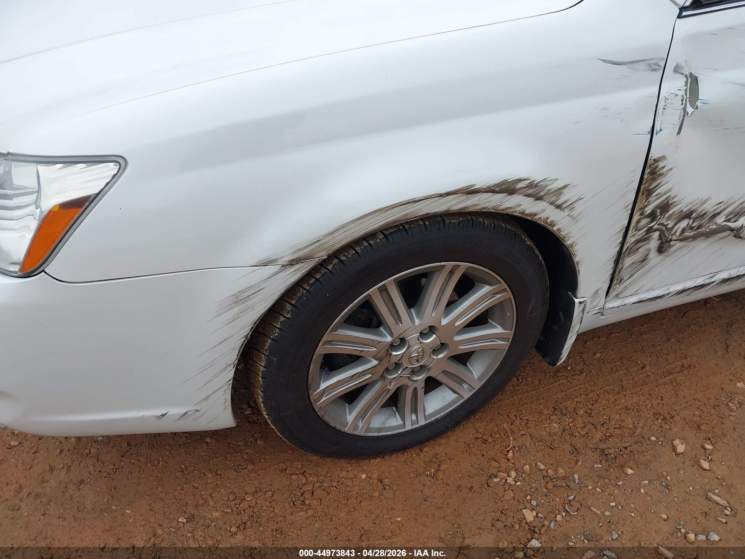 2006 Toyota Avalon Limited White vin: 4T1BK36B56U108074