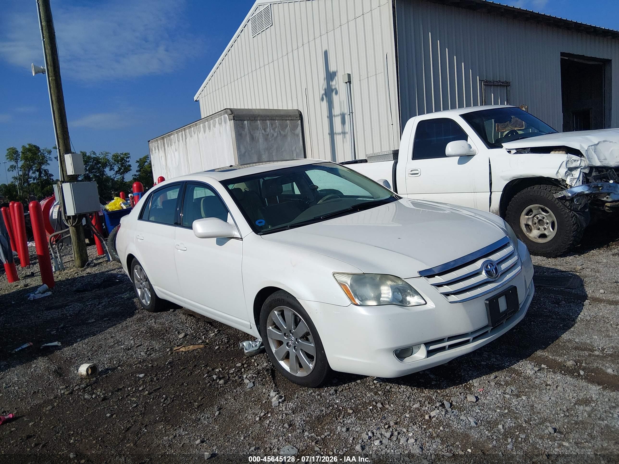 2006 Toyota Avalon Xls White vin: 4T1BK36B56U114344