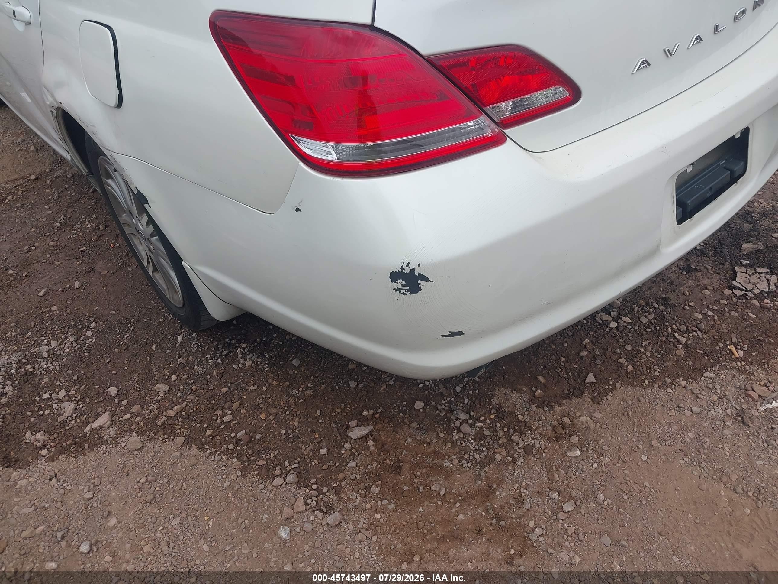 2006 Toyota Avalon Limited White vin: 4T1BK36B56U147795