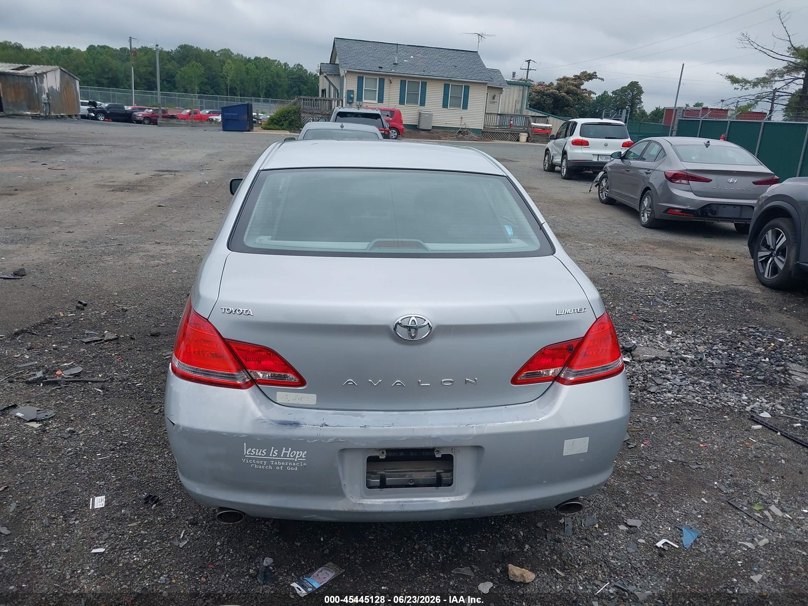 2007 Toyota Avalon Limited Silver vin: 4T1BK36B57U218219