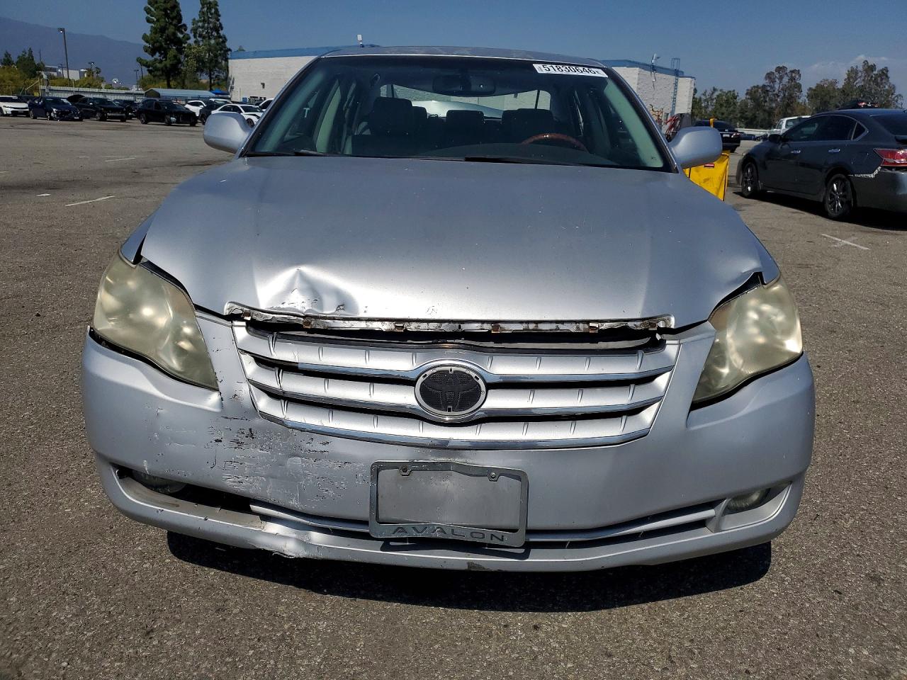 2007 Toyota Avalon Silver vin: 4T1BK36B57U250409