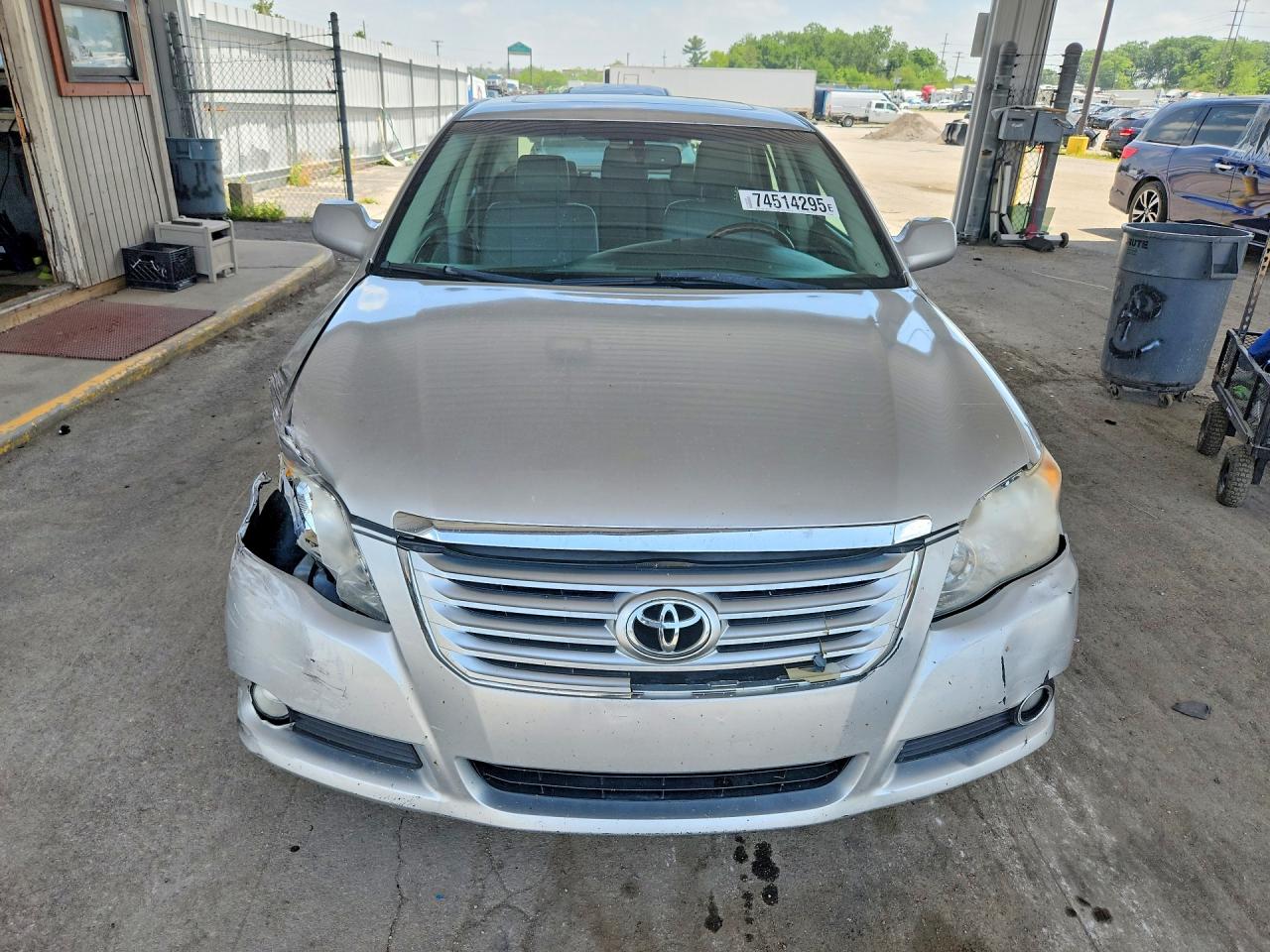 2008 Toyota Avalon Limited Silver vin: 4T1BK36B58U268040