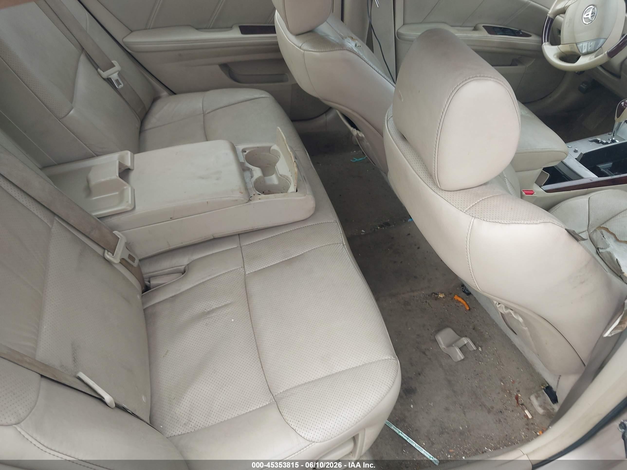 2008 Toyota Avalon Limited Gold vin: 4T1BK36B58U308293