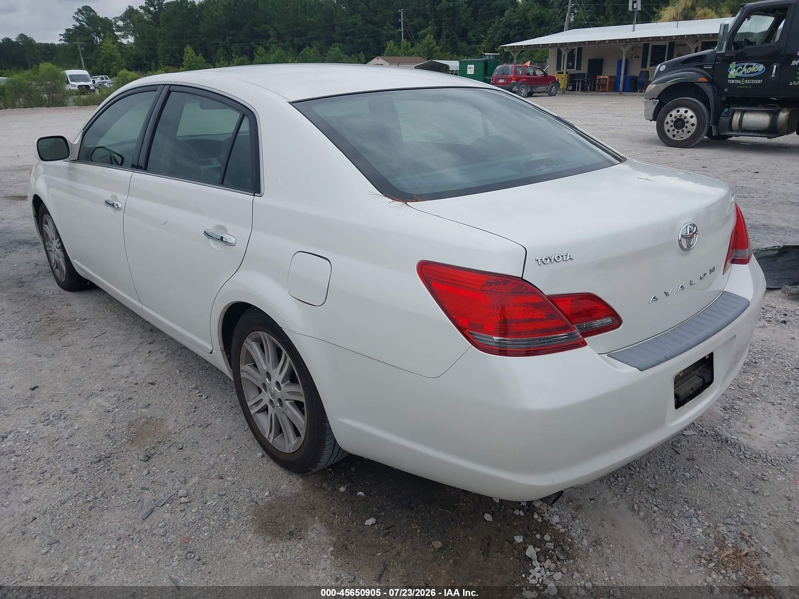 2008 Toyota Avalon Limited White vin: 4T1BK36B58U317737