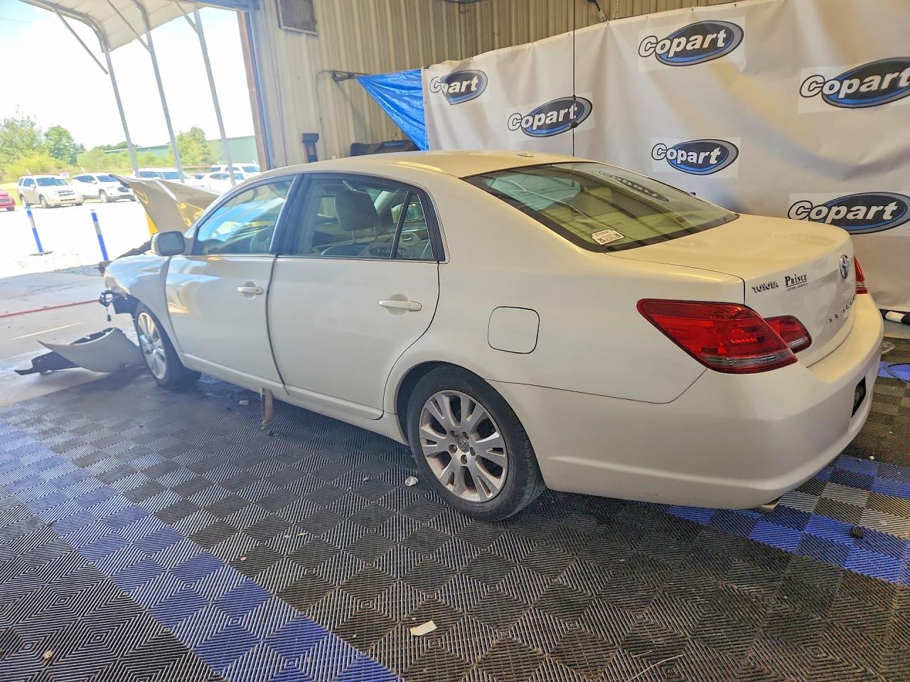 2009 Toyota Avalon Xls White vin: 4T1BK36B59U342610