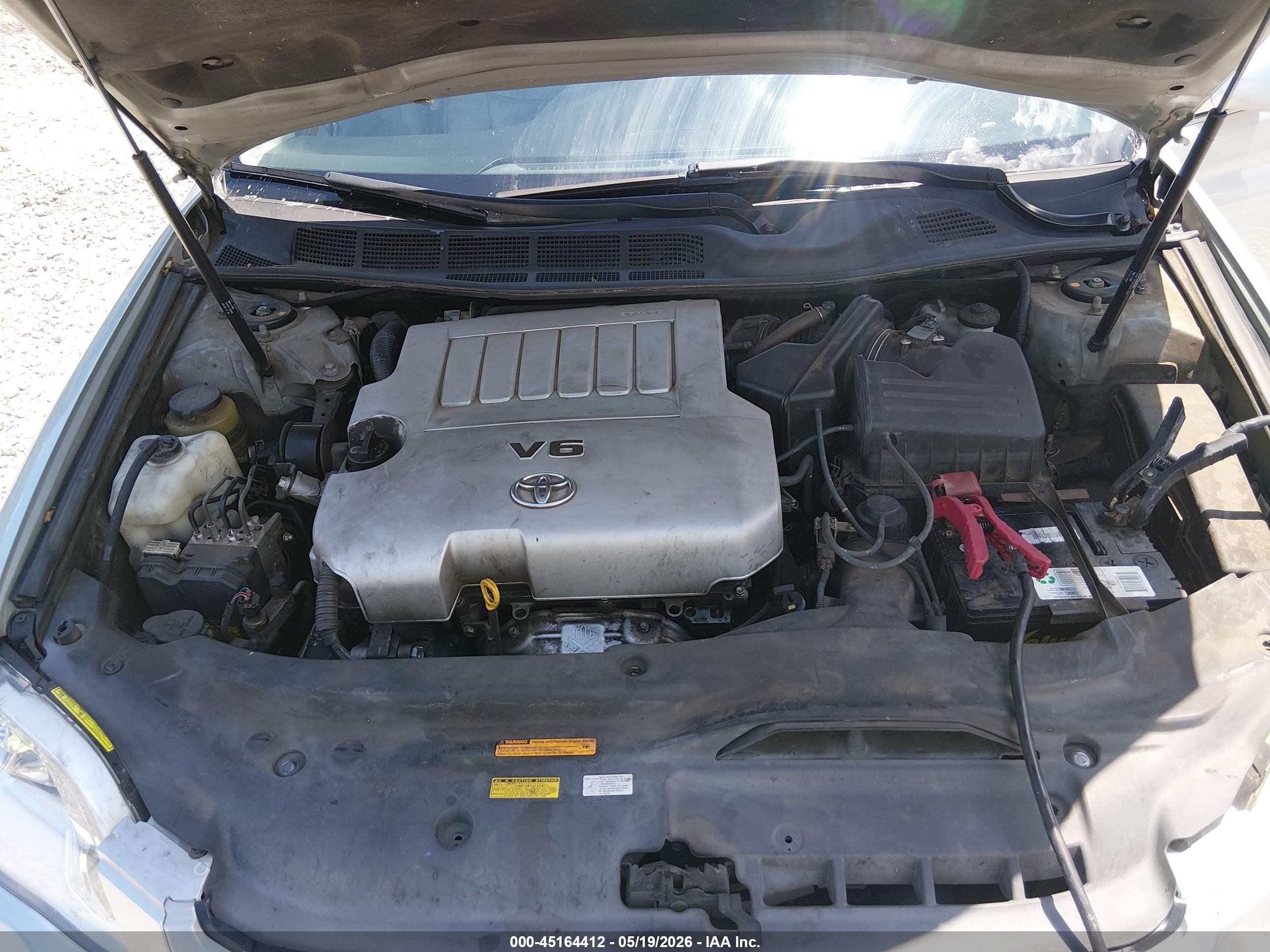 2005 Toyota Avalon Limited Silver vin: 4T1BK36B65U005177