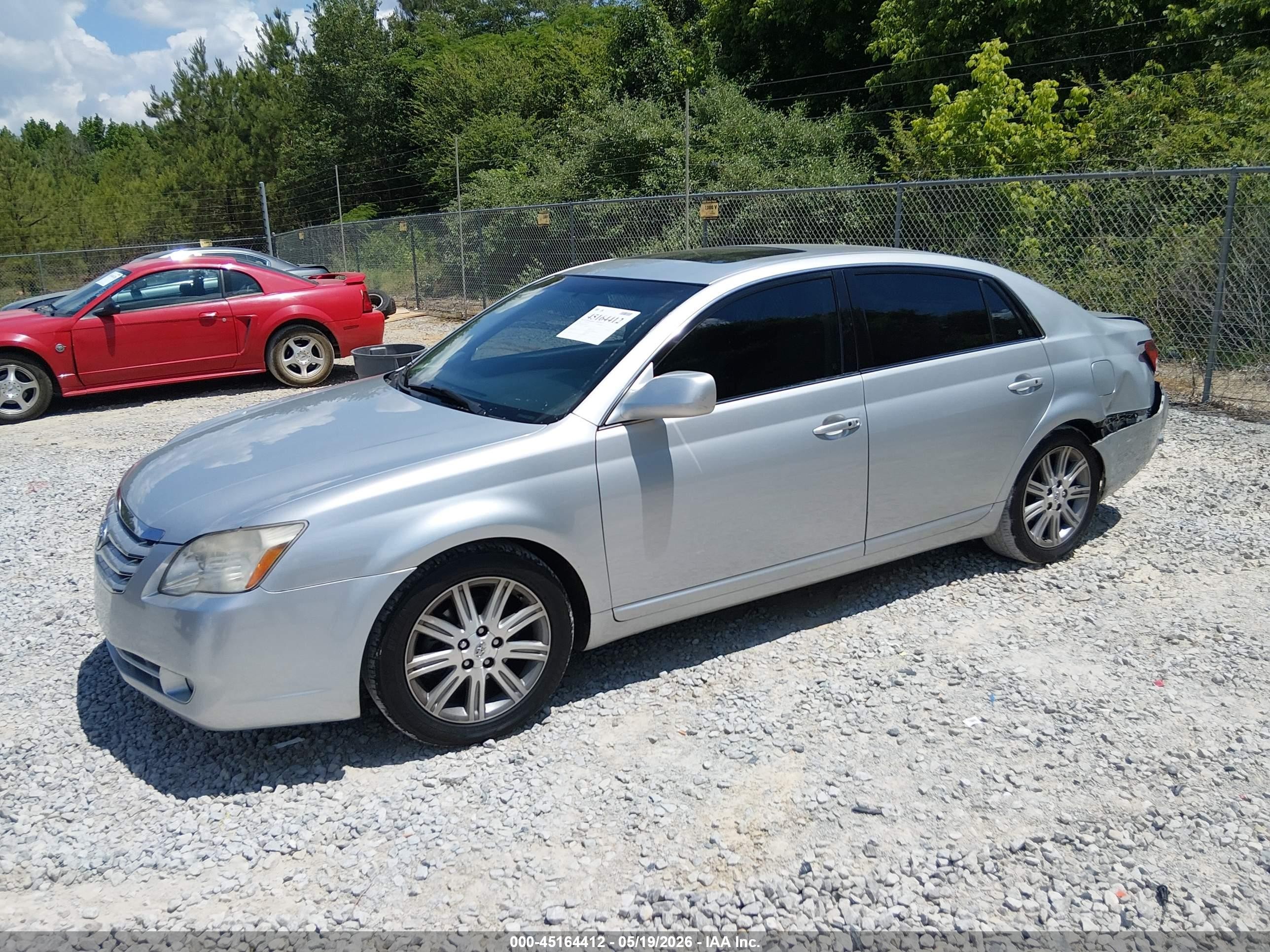 2005 Toyota Avalon Limited Silver vin: 4T1BK36B65U005177