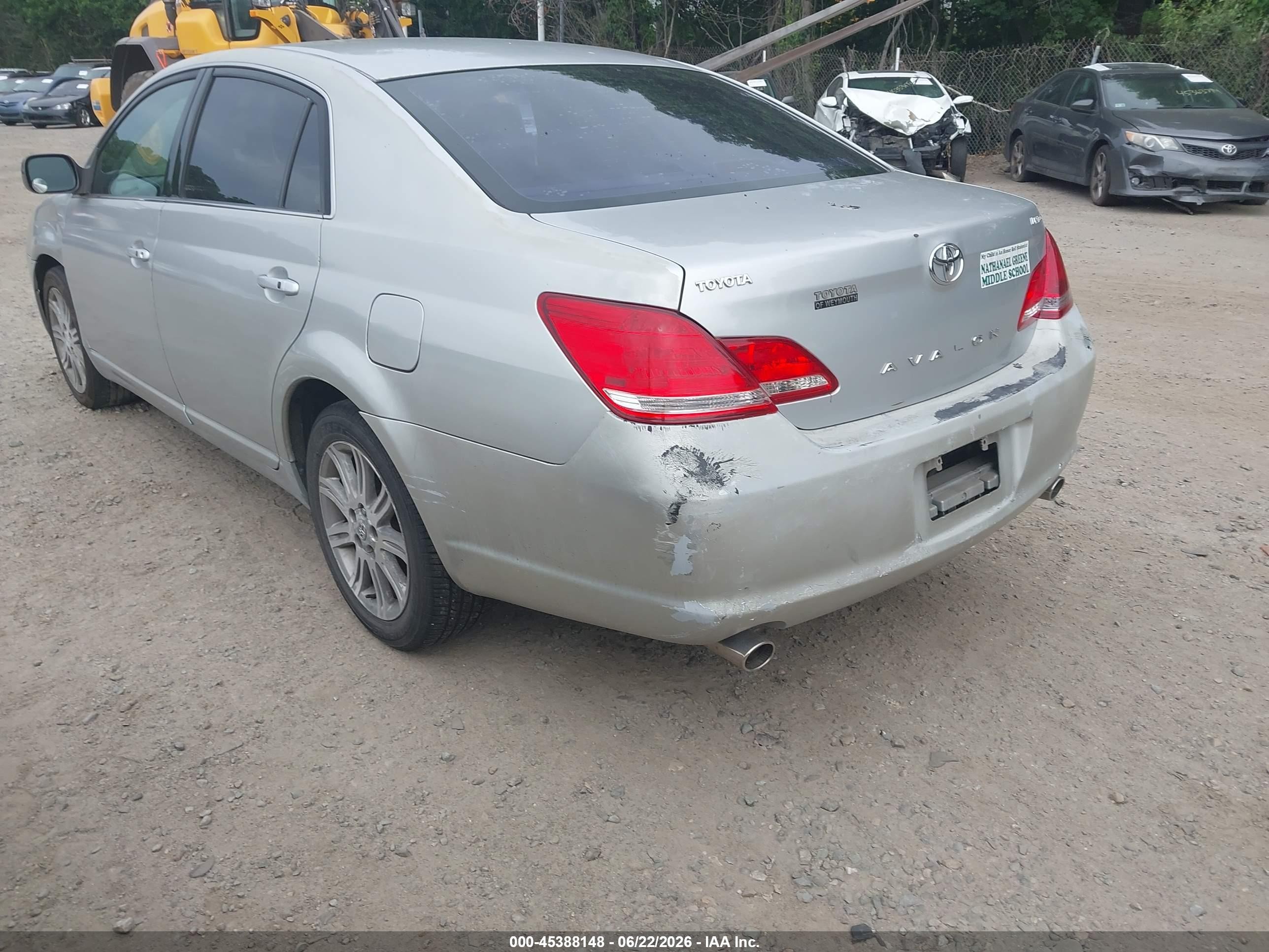 2005 Toyota Avalon Limited Silver vin: 4T1BK36B65U014851