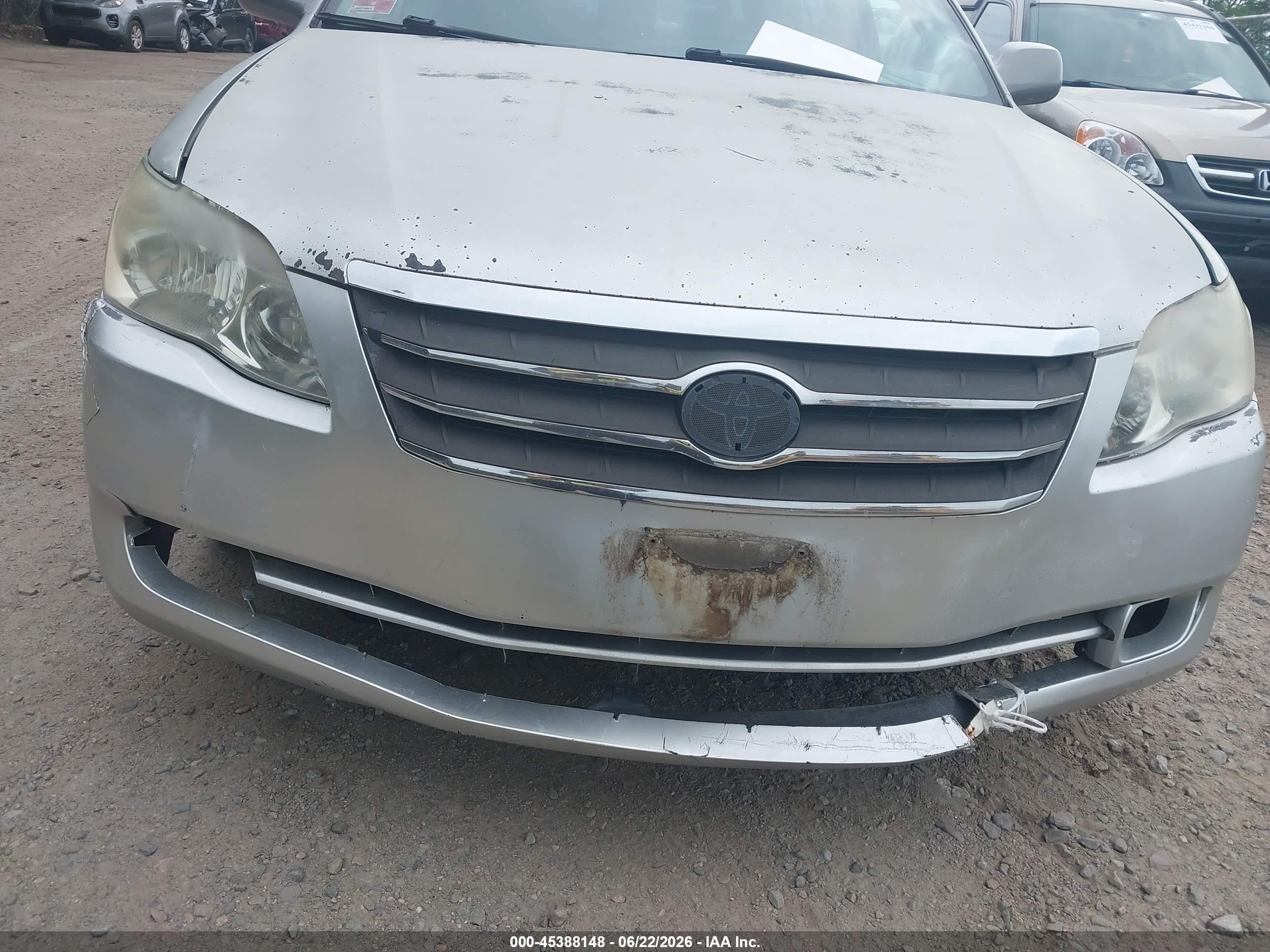 2005 Toyota Avalon Limited Silver vin: 4T1BK36B65U014851