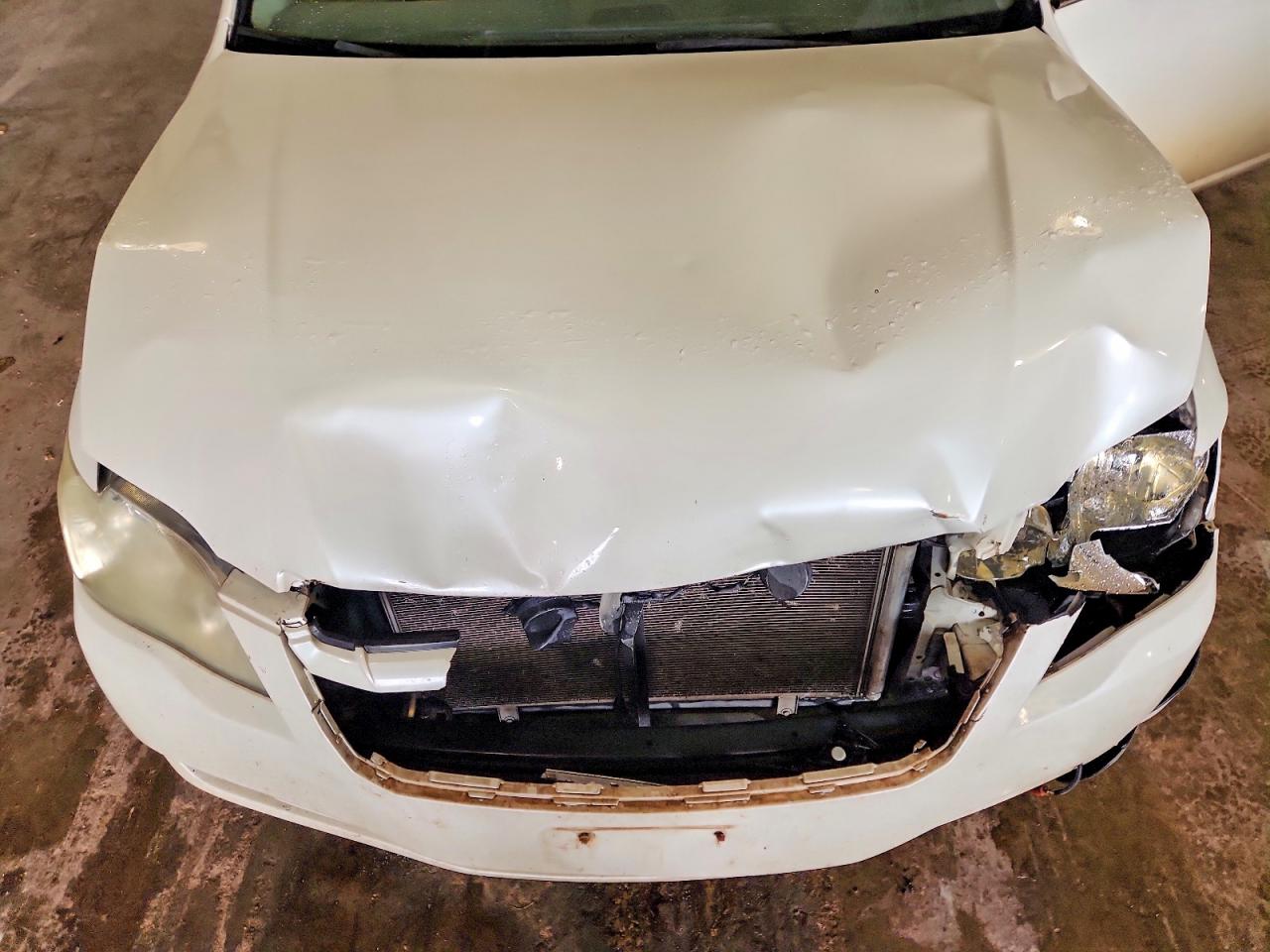 2005 Toyota Avalon Xls White vin: 4T1BK36B65U048191