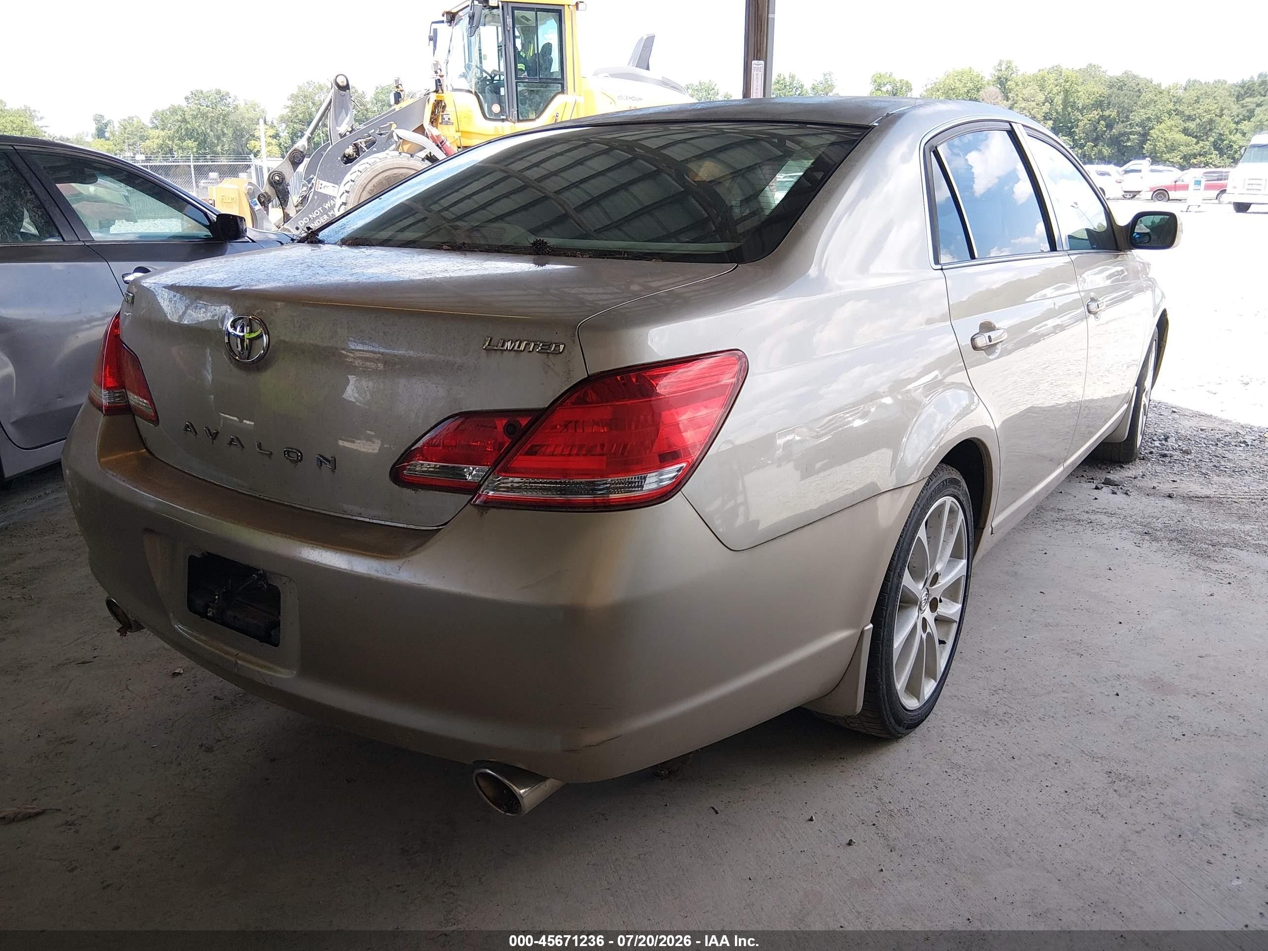 2006 Toyota Avalon Limited Gold vin: 4T1BK36B66U092497