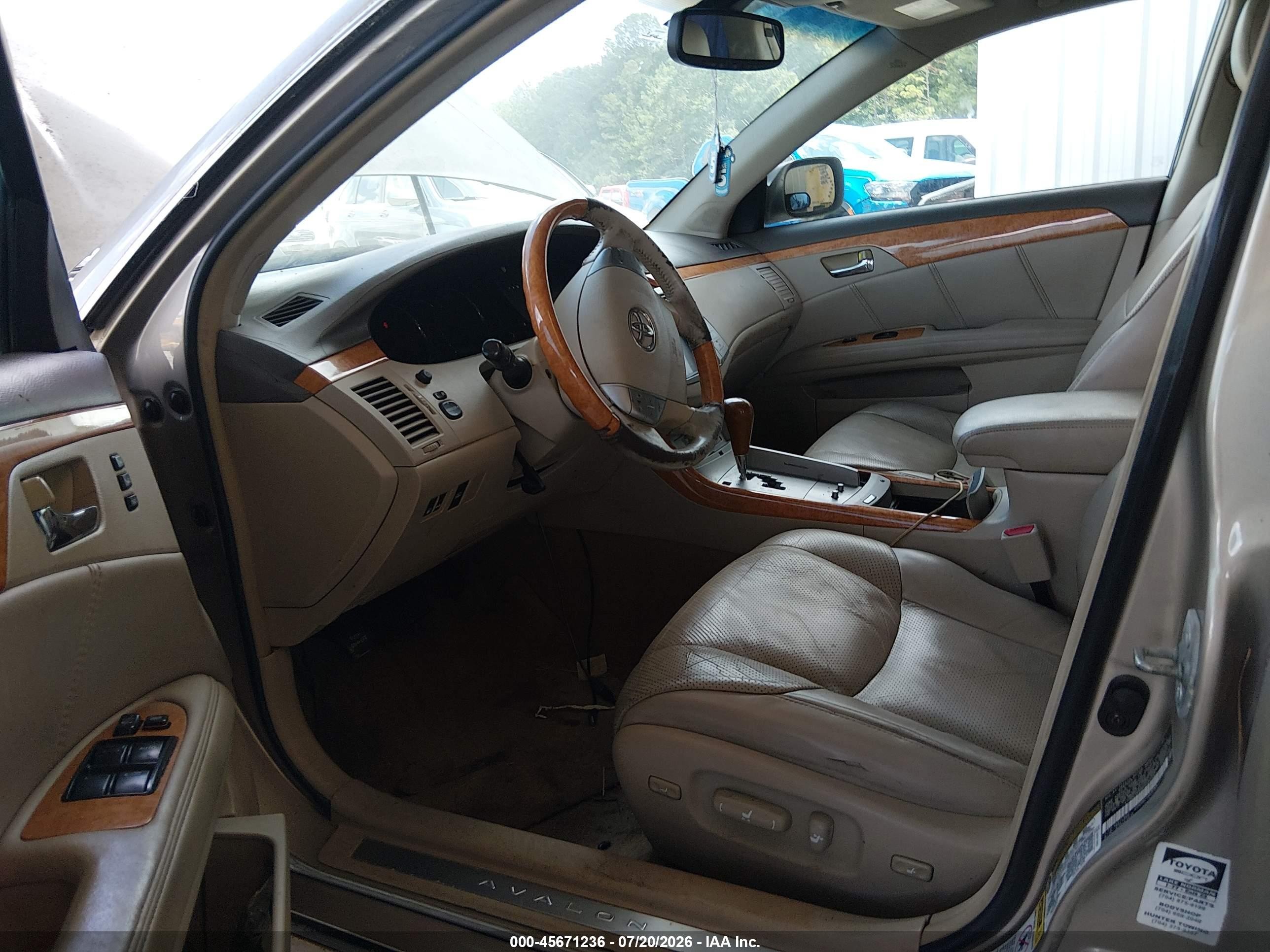 2006 Toyota Avalon Limited Gold vin: 4T1BK36B66U092497