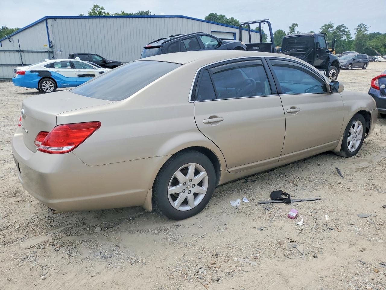 2006 Toyota Avalon Xl Gold vin: 4T1BK36B66U128236
