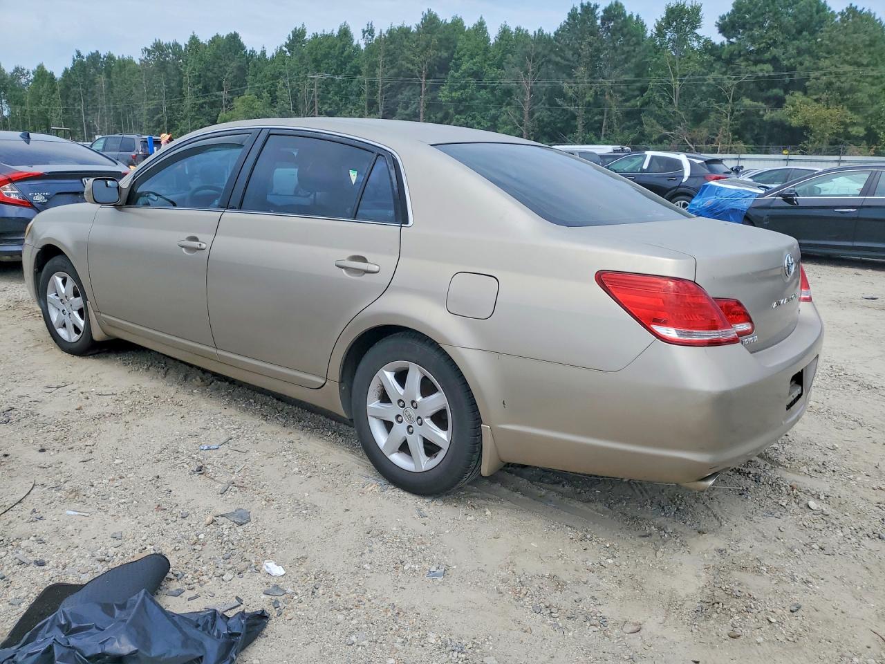 2006 Toyota Avalon Xl Gold vin: 4T1BK36B66U128236
