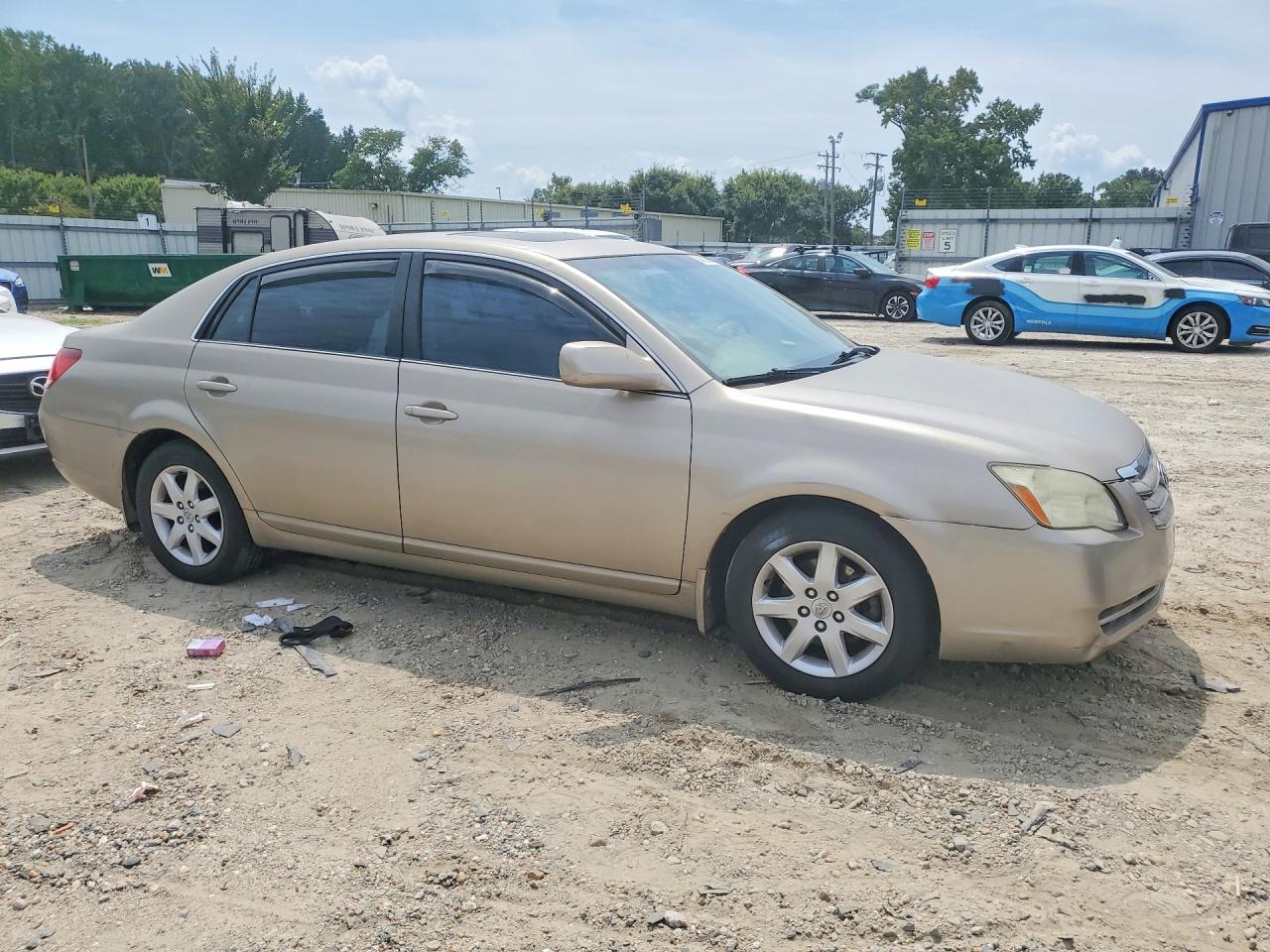 2006 Toyota Avalon Xl Gold vin: 4T1BK36B66U128236