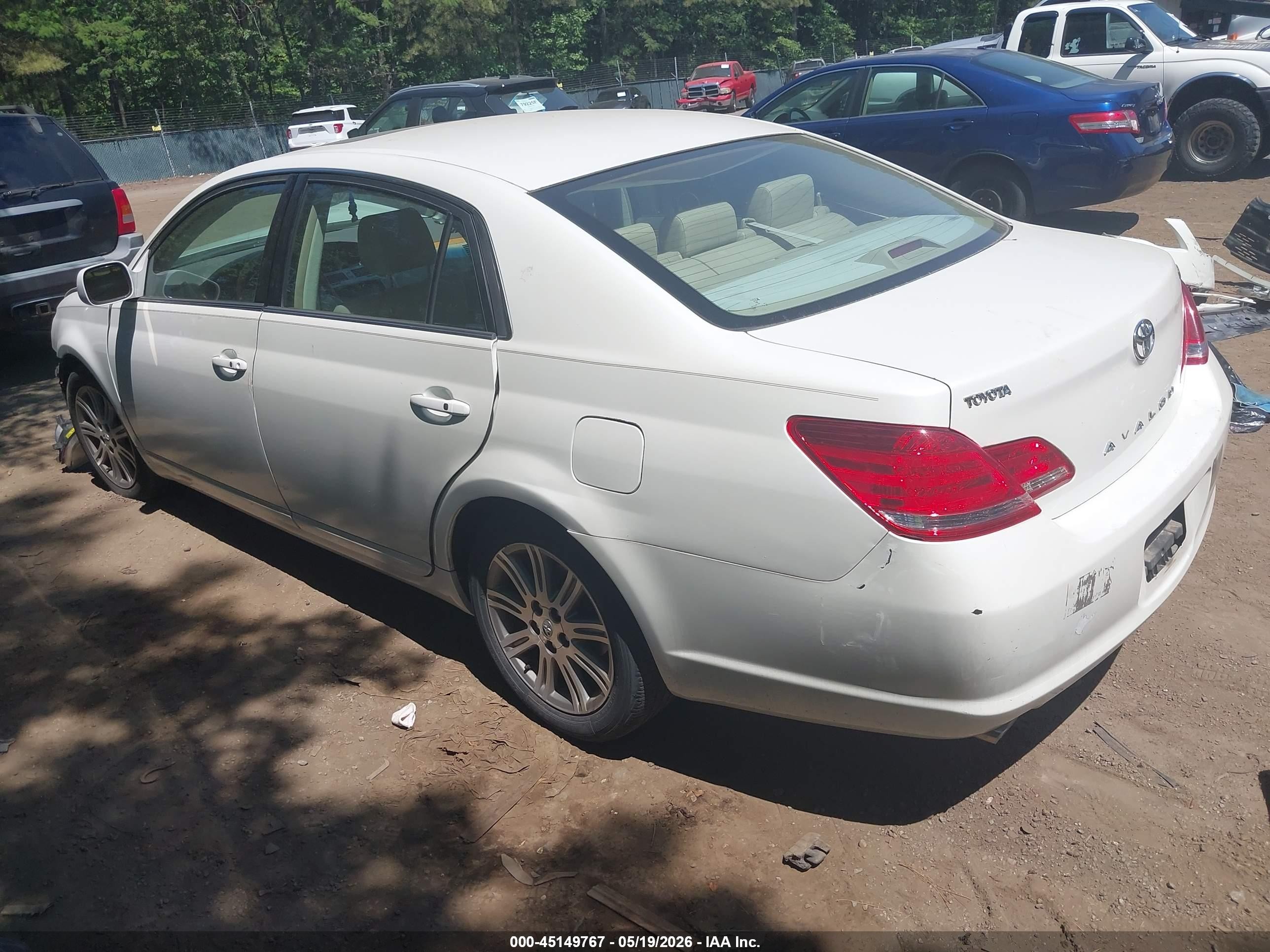 2007 Toyota Avalon Limited White vin: 4T1BK36B67U202983