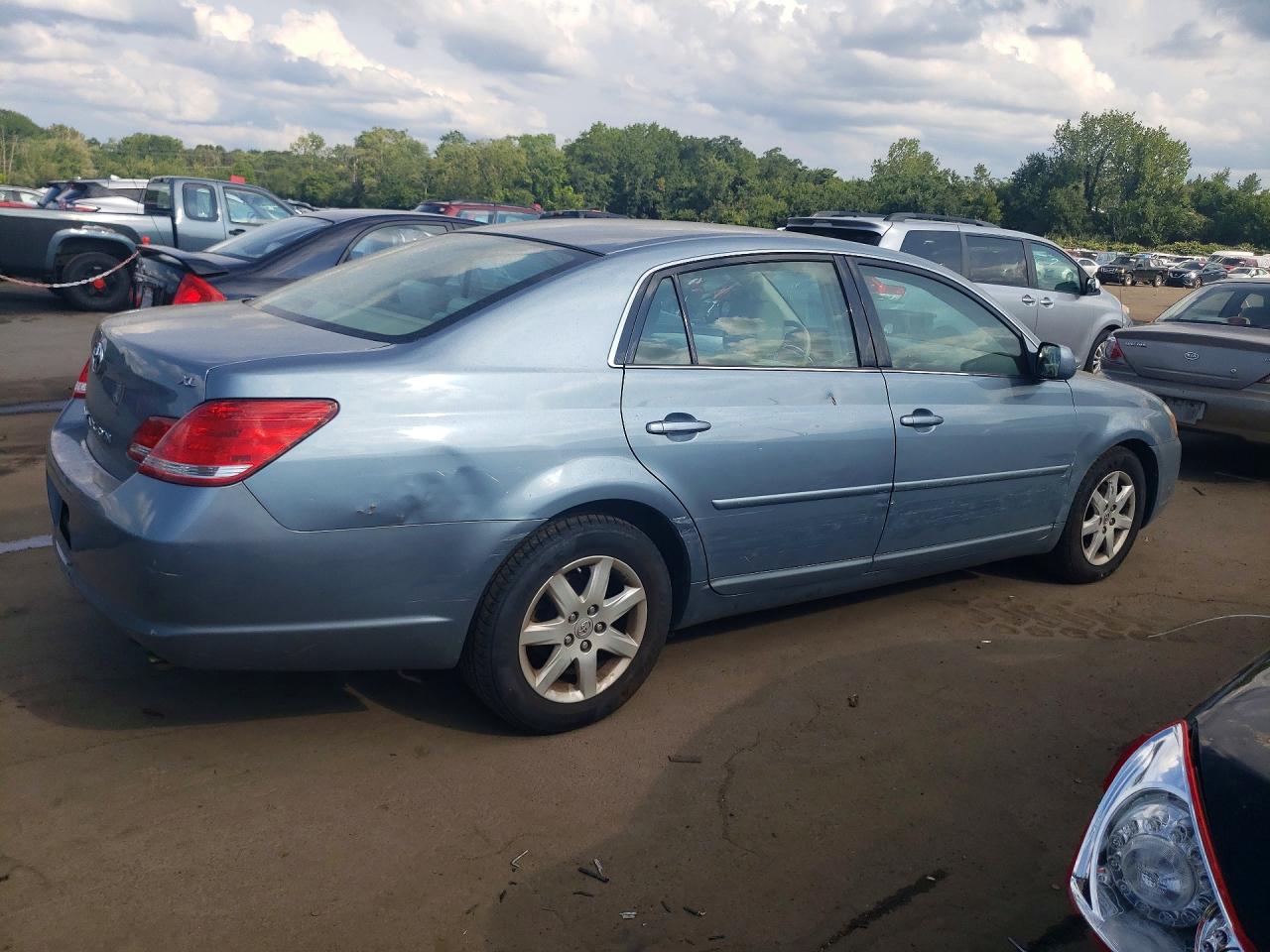 2007 Toyota Avalon Xl Blue vin: 4T1BK36B67U210212